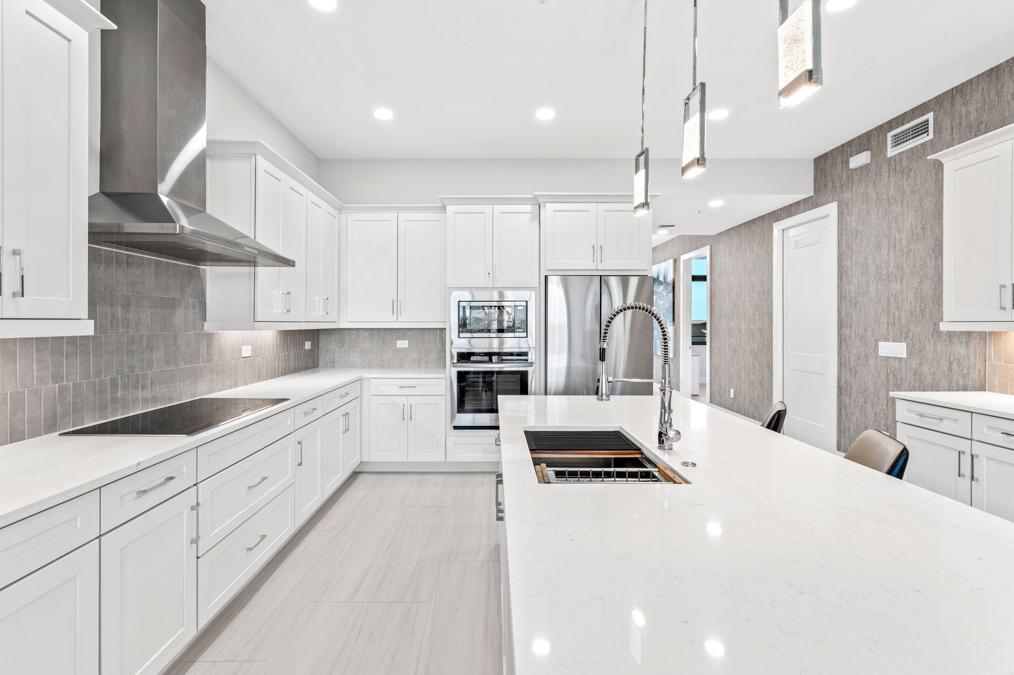 3031 Hafen Lane, 304