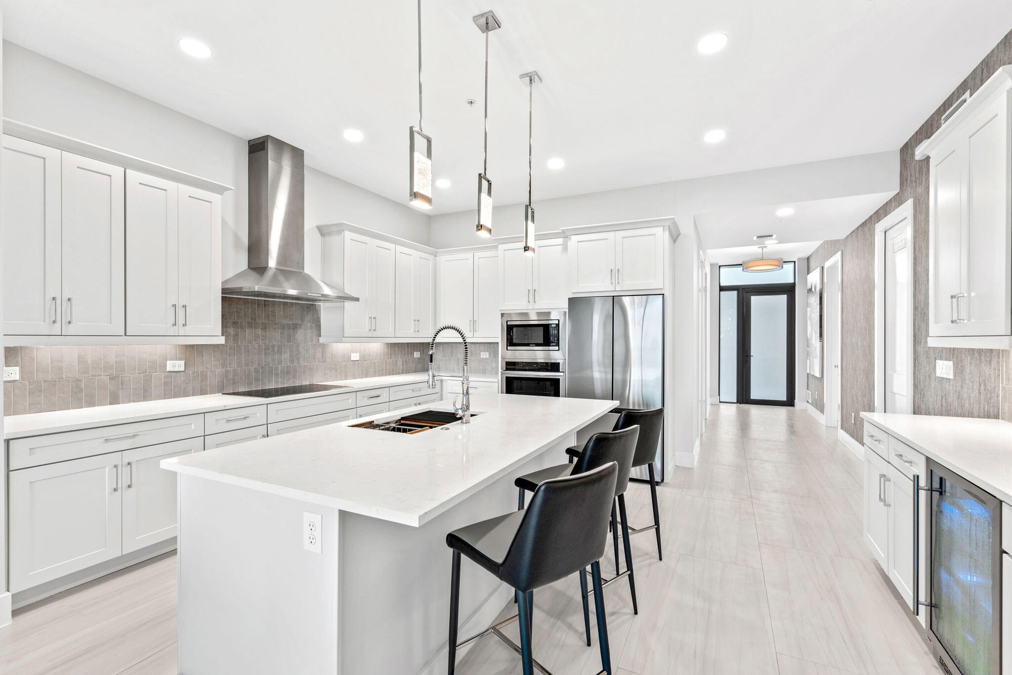 3031 Hafen Lane, 304