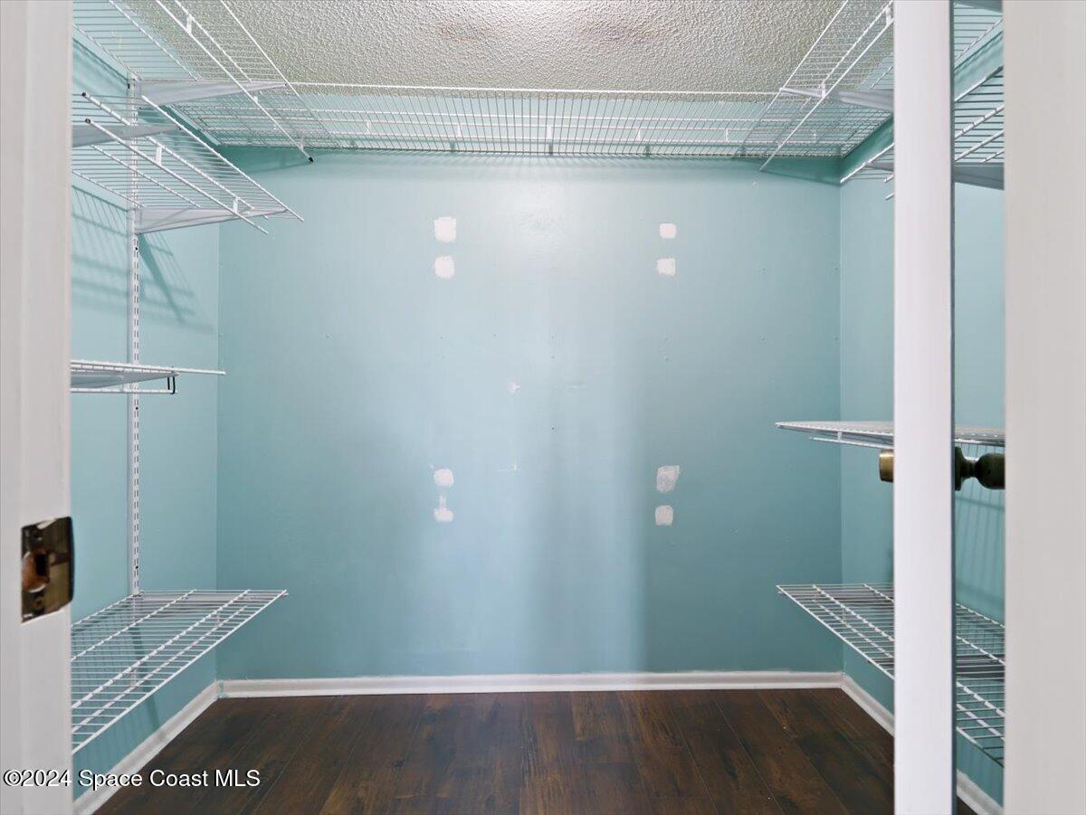 520 Palm Springs Boulevard, 103