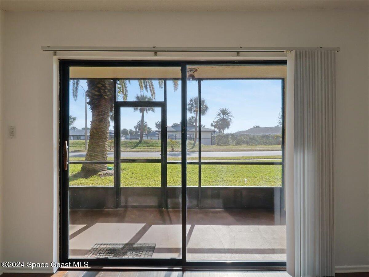 520 Palm Springs Boulevard, 103