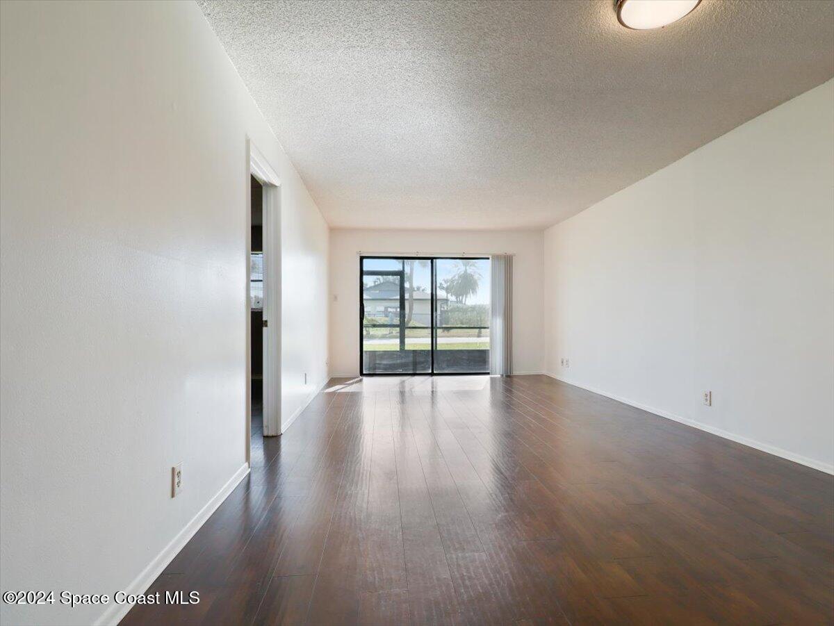 520 Palm Springs Boulevard, 103