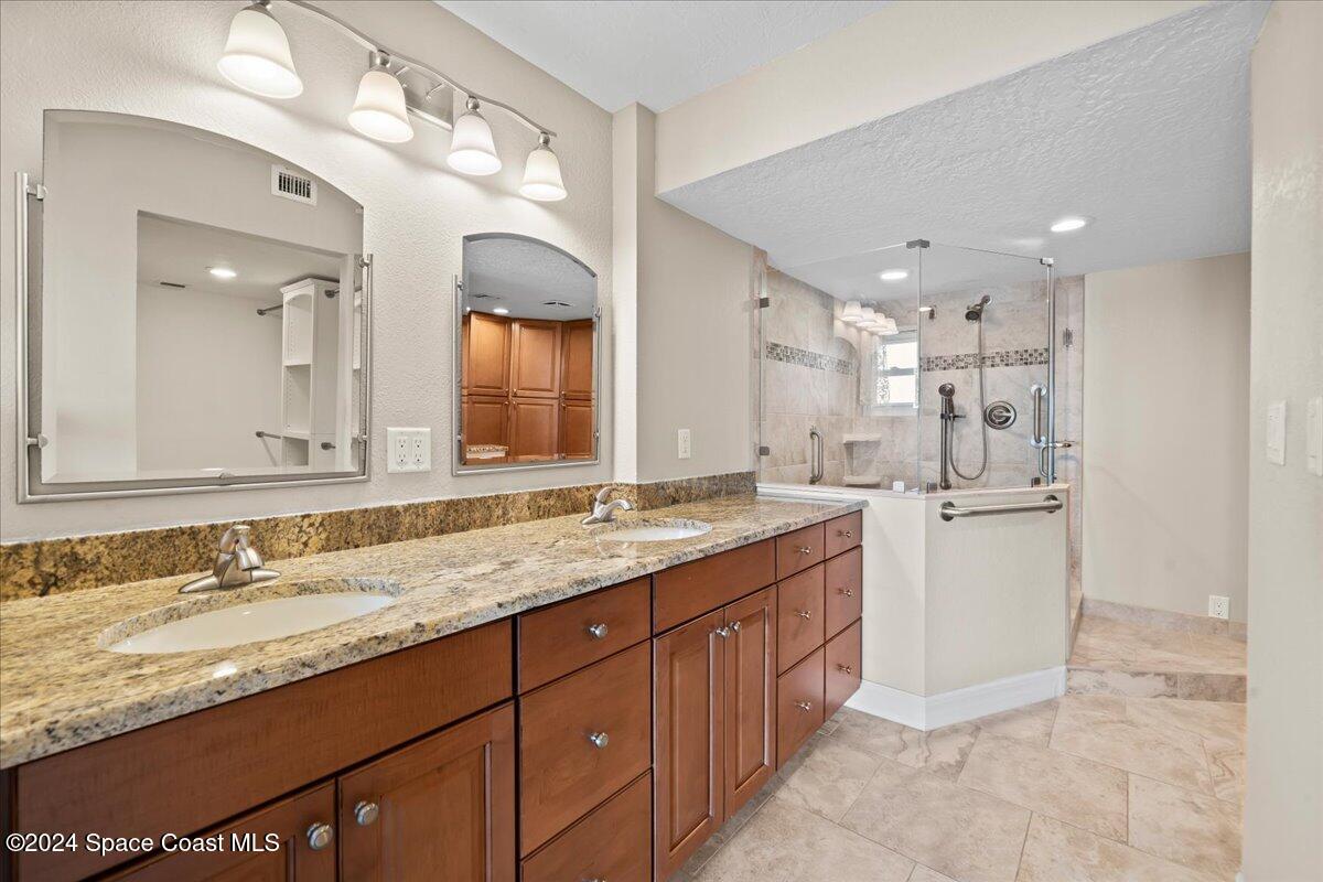 3220 River Villa Way, 165