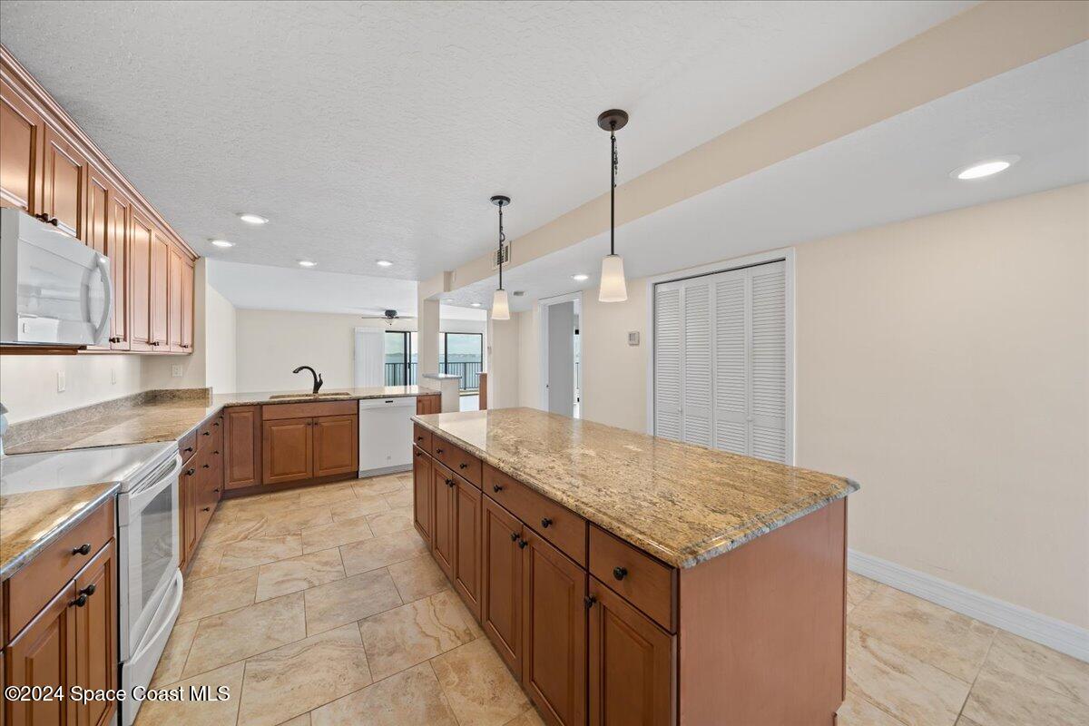 3220 River Villa Way, 165