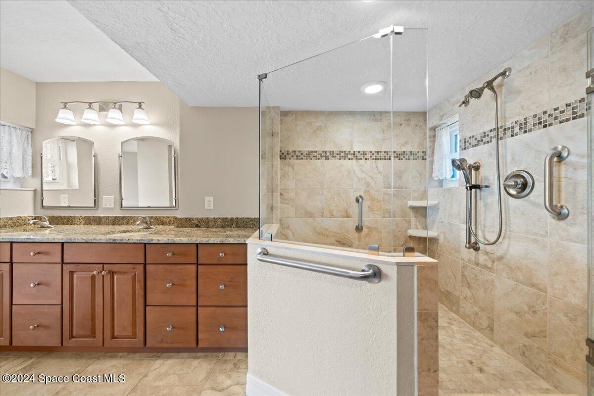 3220 River Villa Way, 165