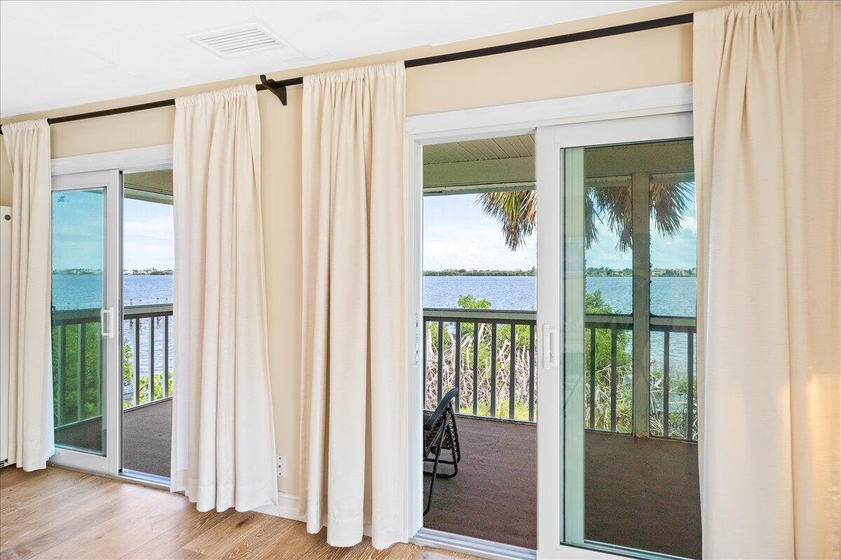 10060 S Tropical Trail