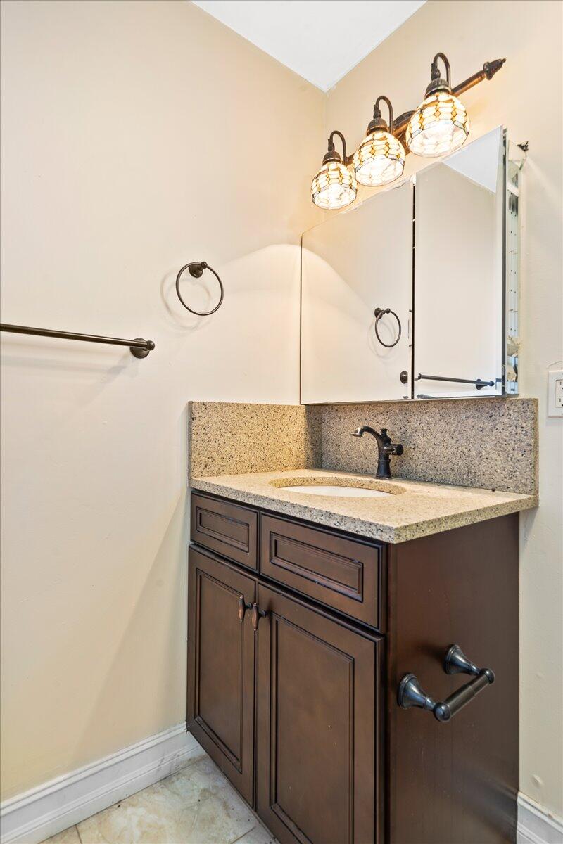 10060 S Tropical Trail