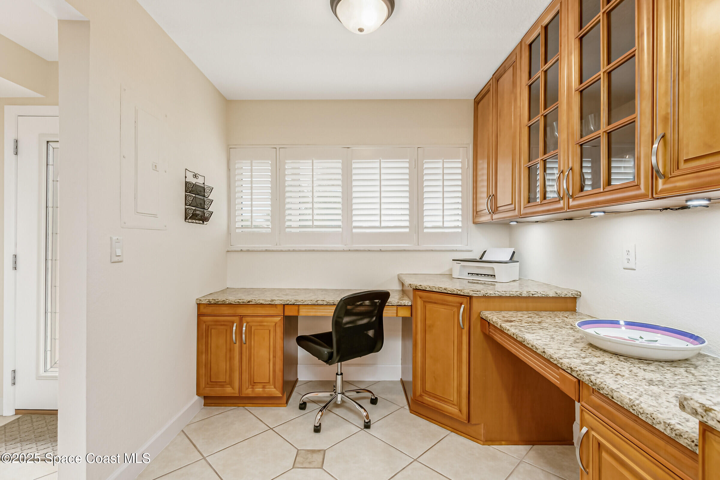 1101 S Miramar Avenue, 302