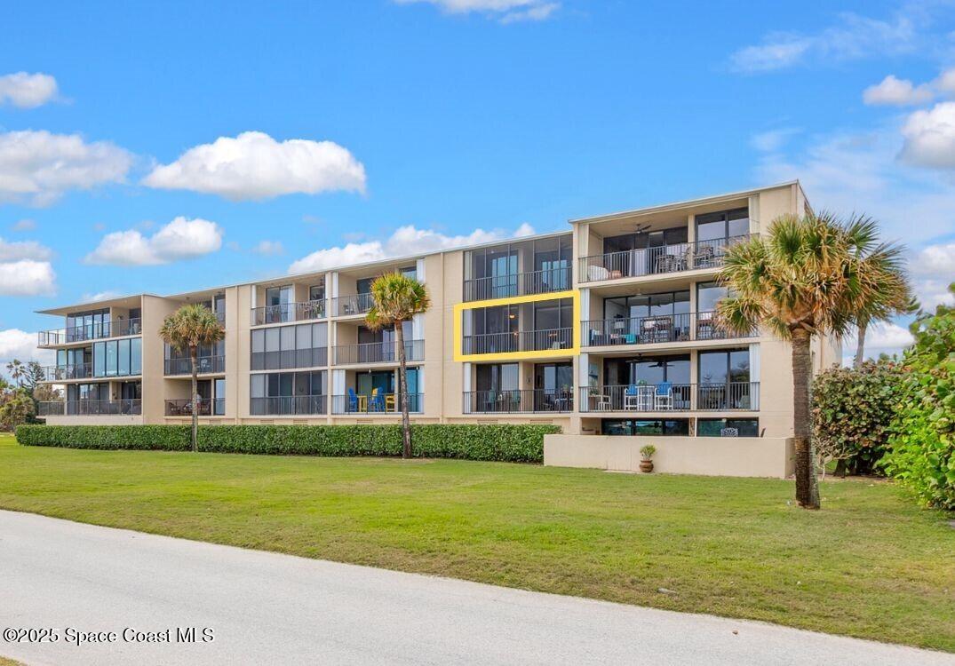 1101 S Miramar Avenue, 302