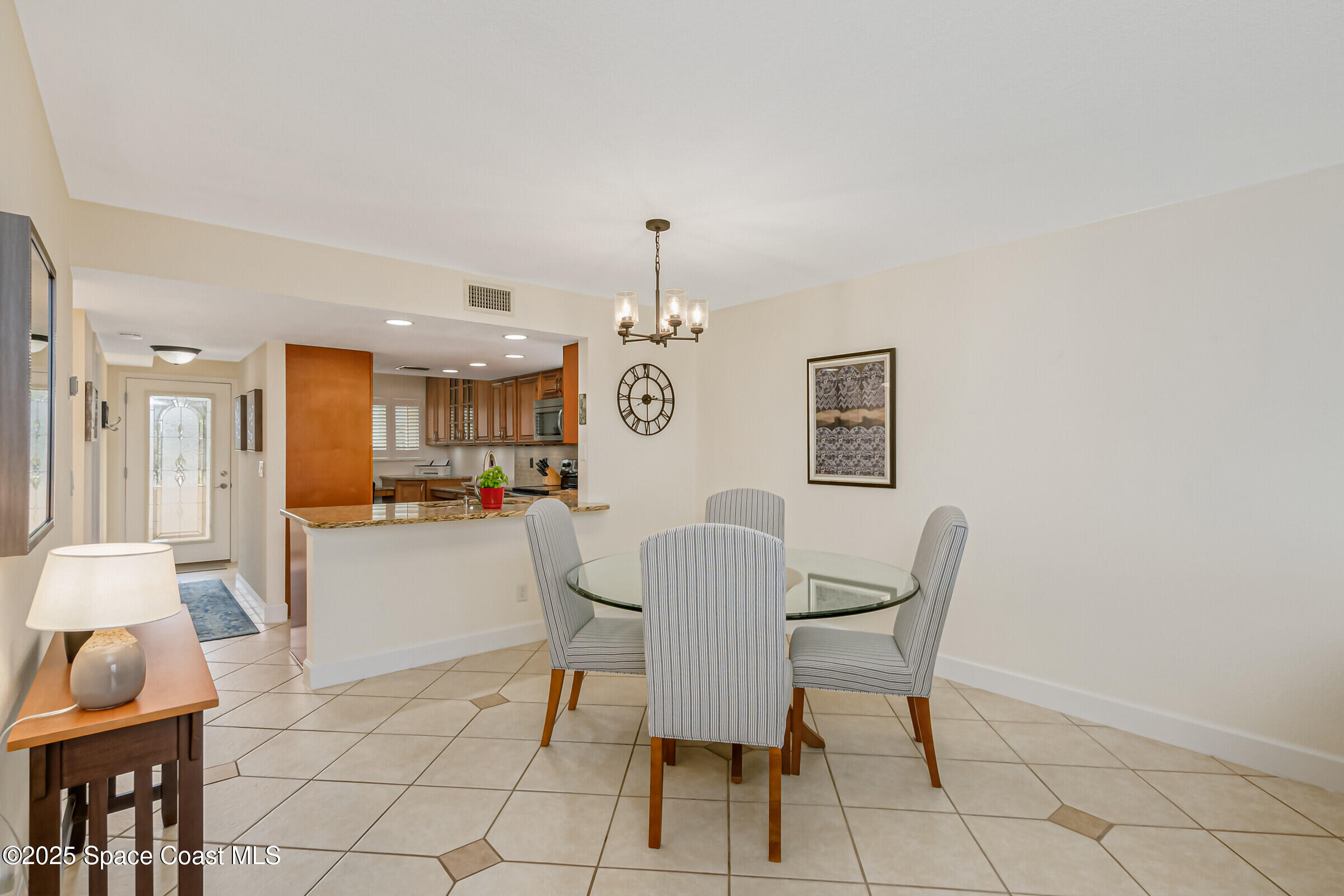 1101 S Miramar Avenue, 302
