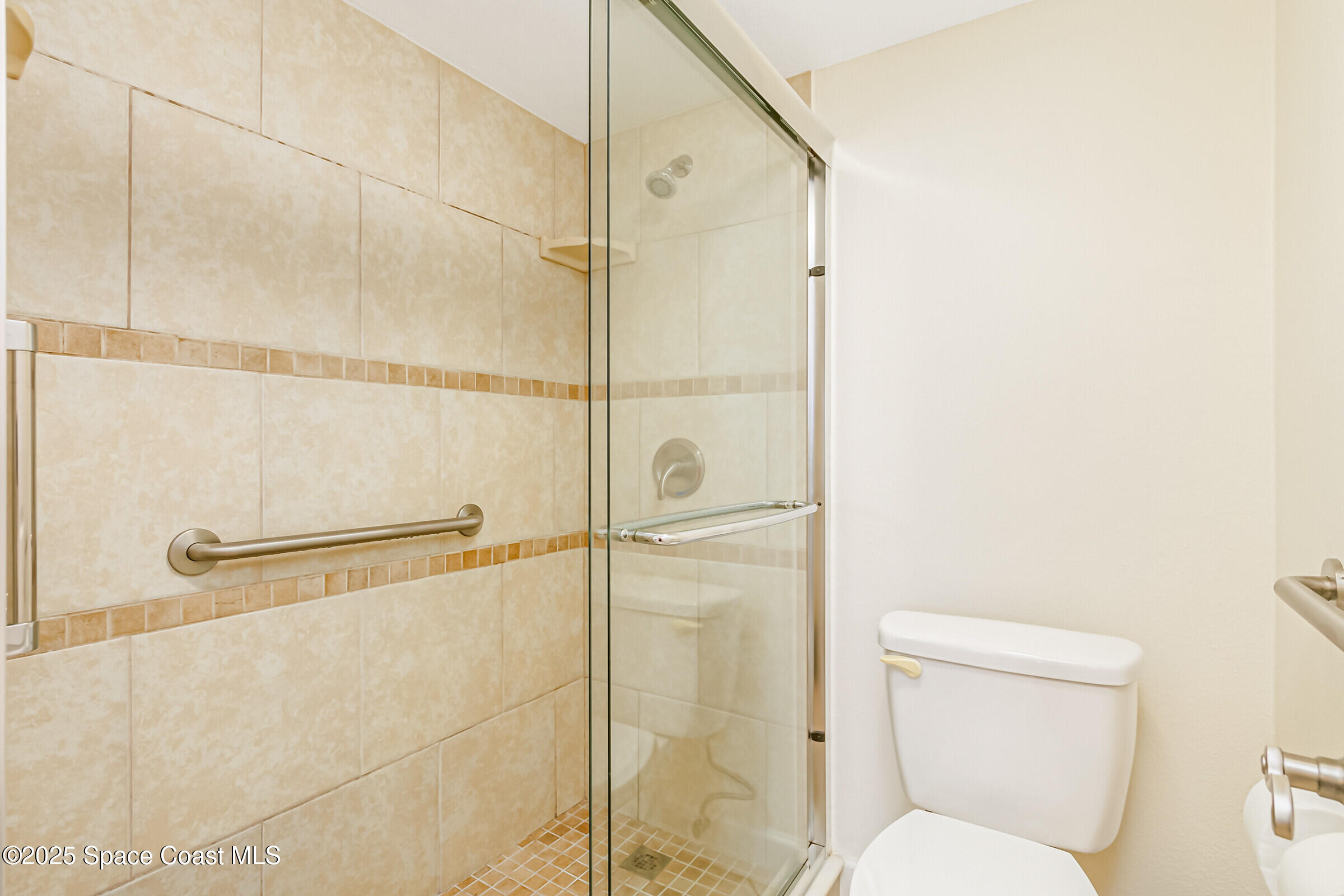 1101 S Miramar Avenue, 302