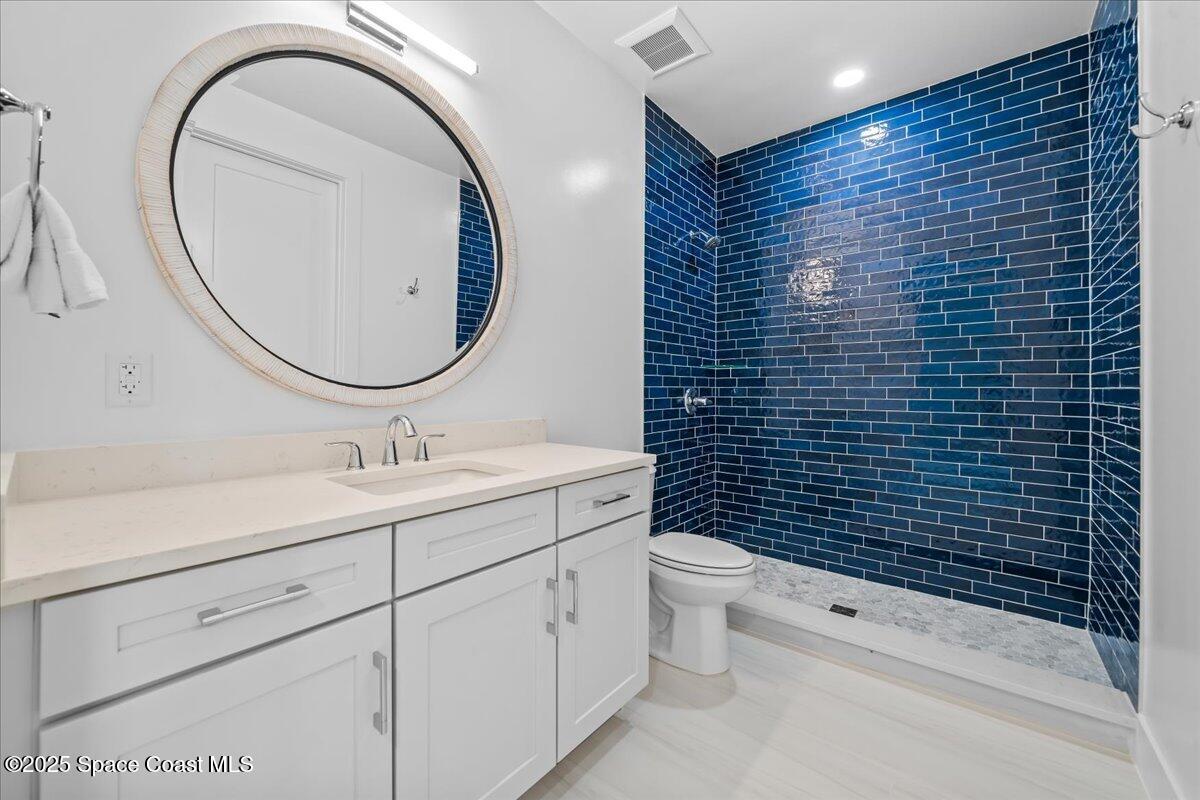3031 Hafen Lane, 202