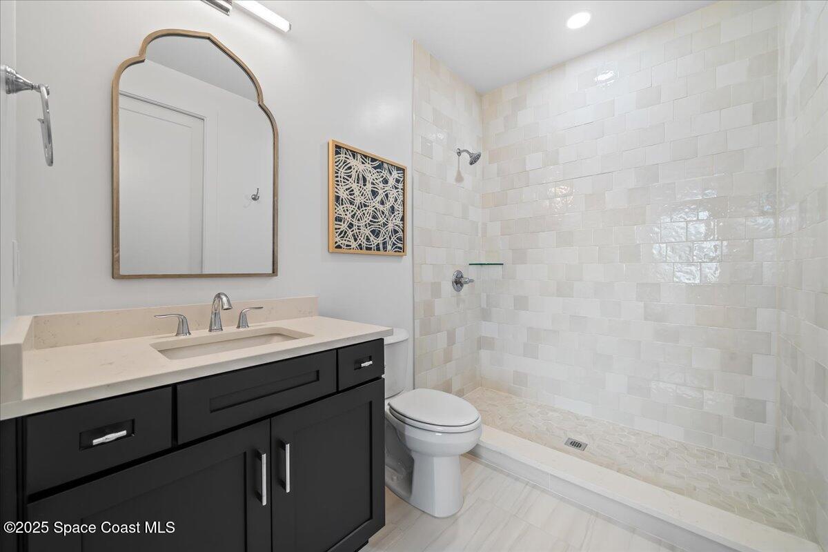 3031 Hafen Lane, 202