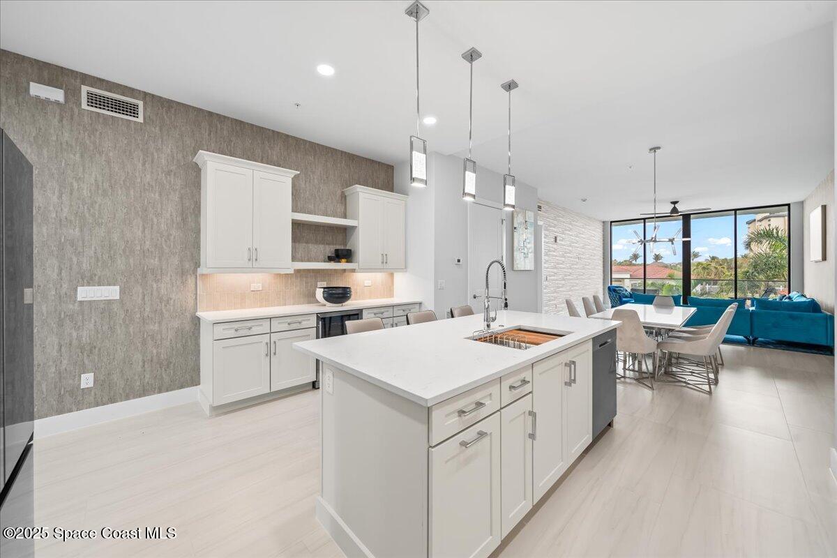 3031 Hafen Lane, 202