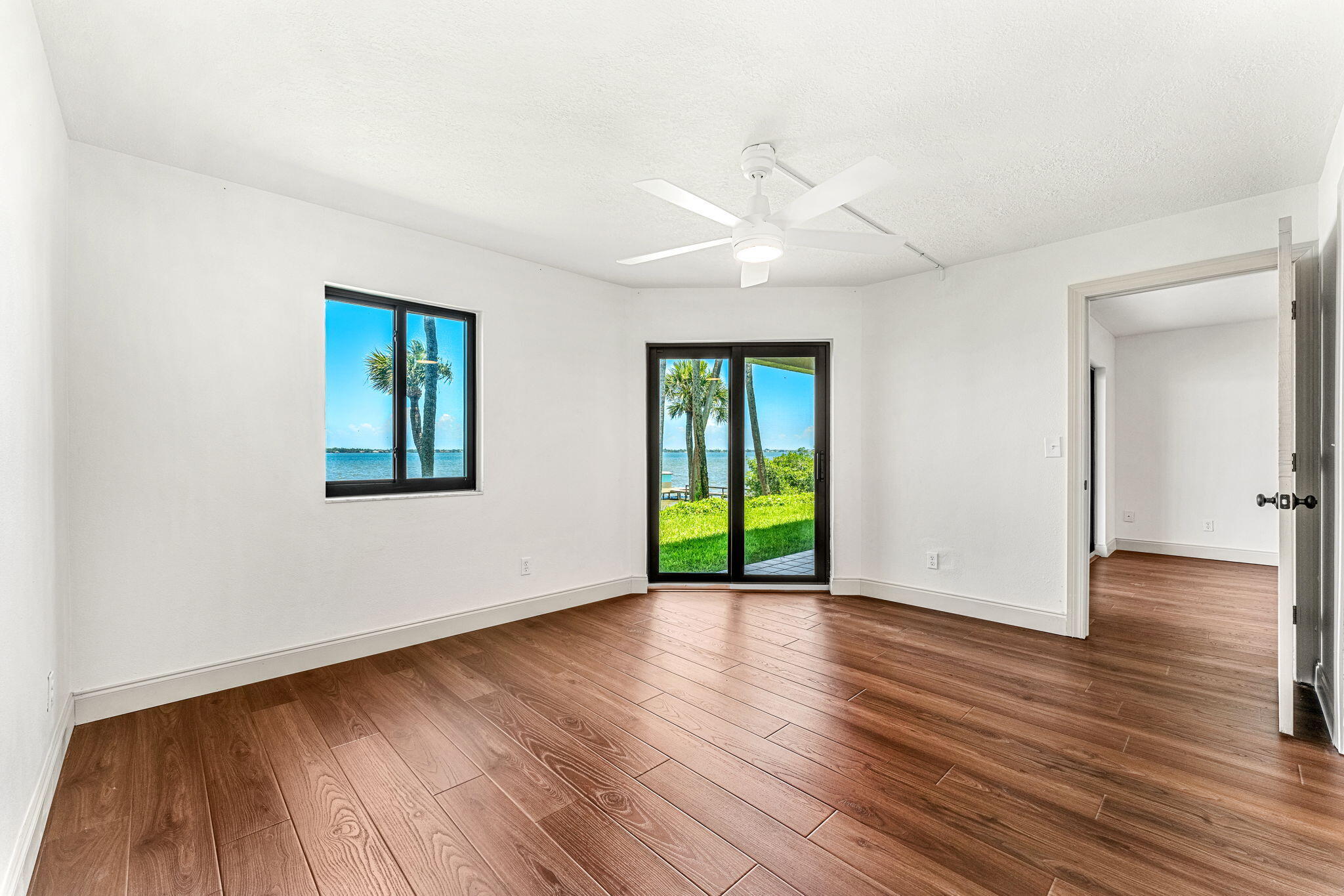 1480 Roosevelt Avenue, 104