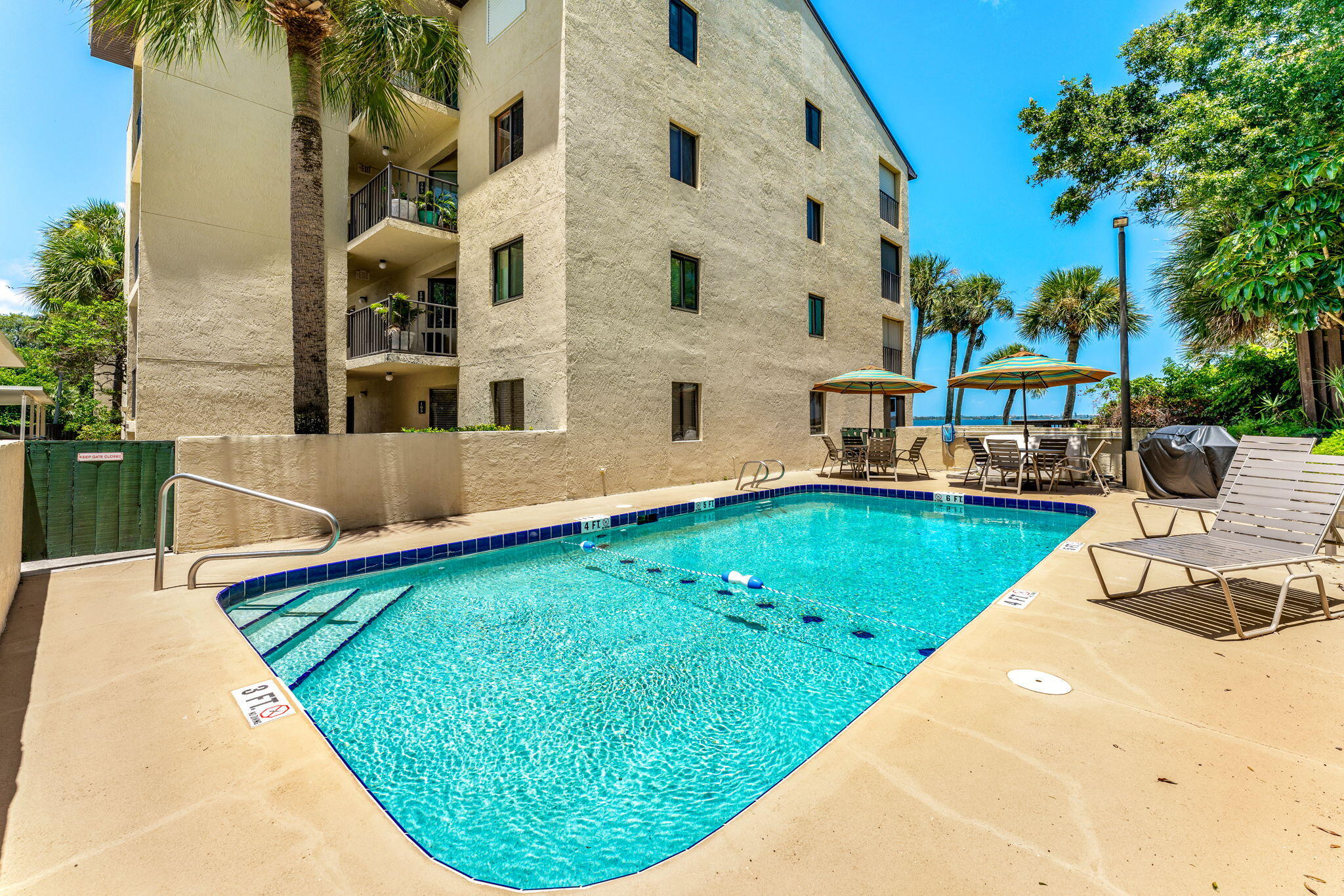 1480 Roosevelt Avenue, 104