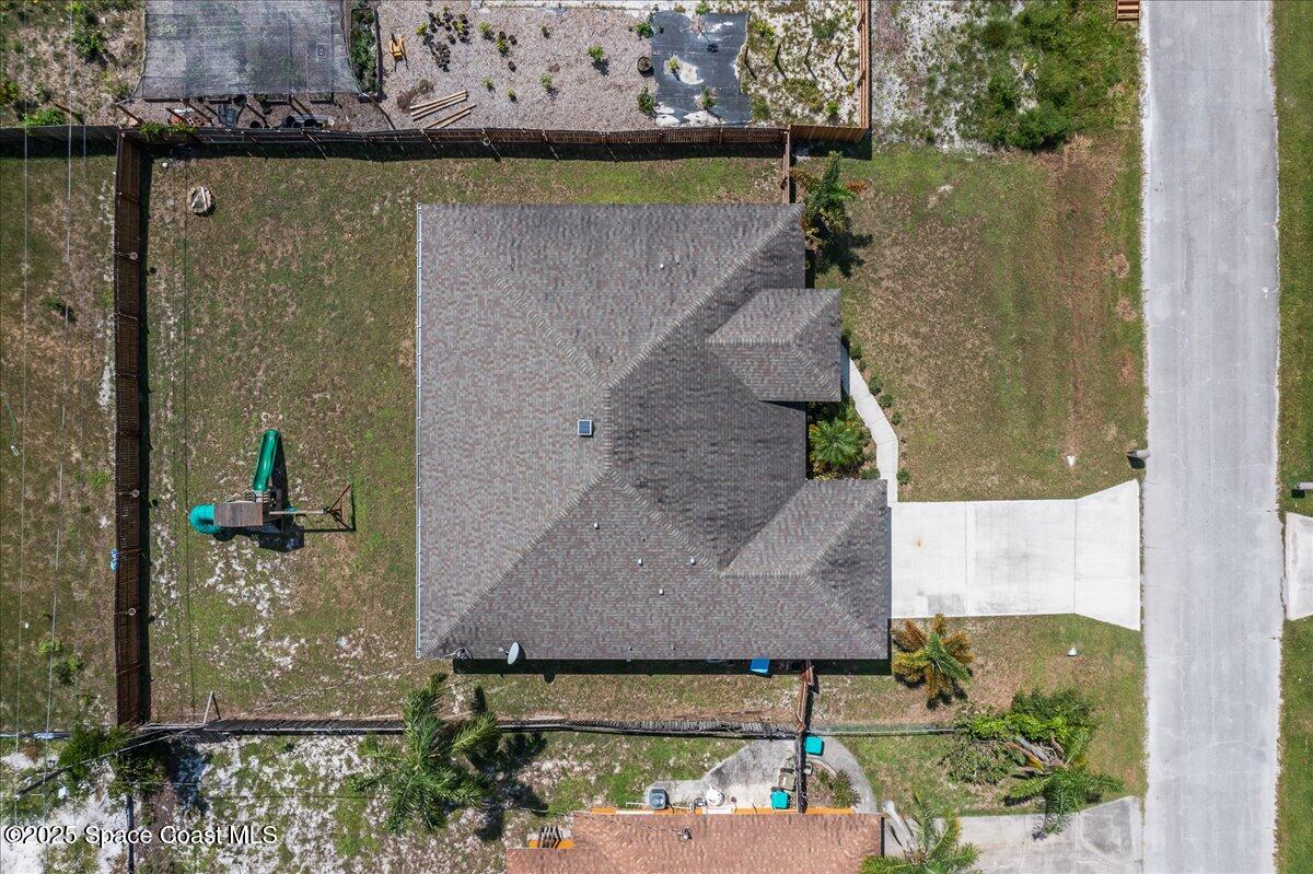 1634 Yamada Street SE