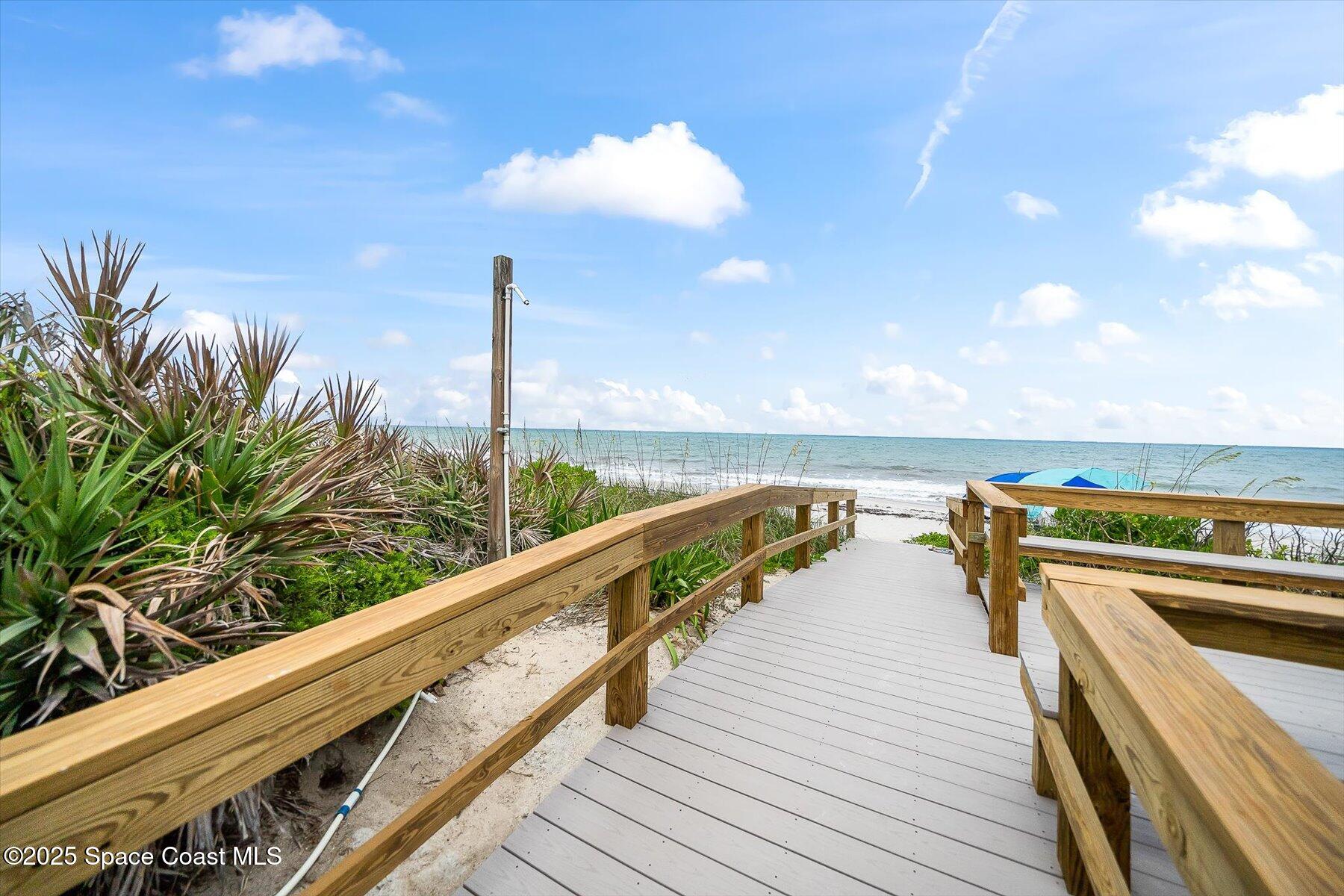 1923 Highway A1a, D2