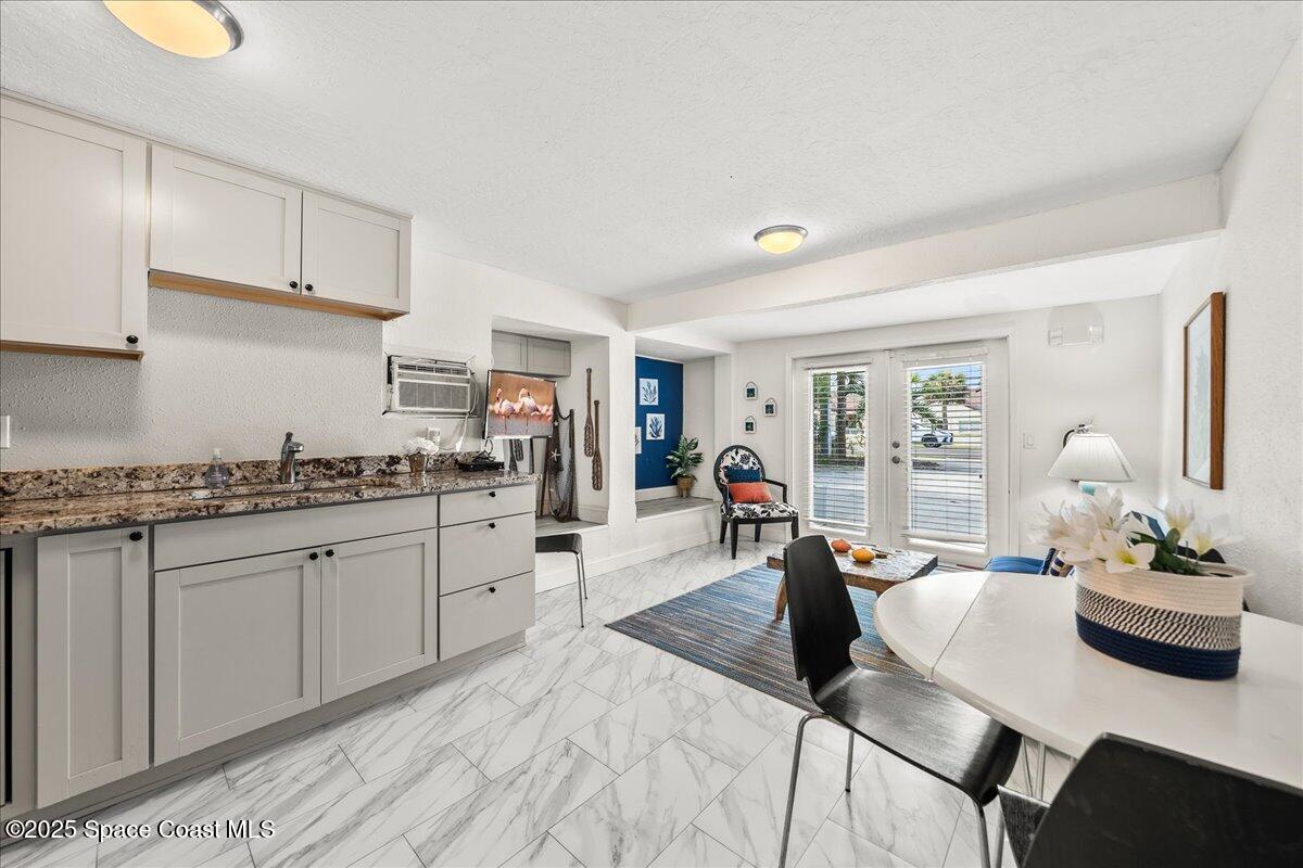 111 S Atlantic Avenue