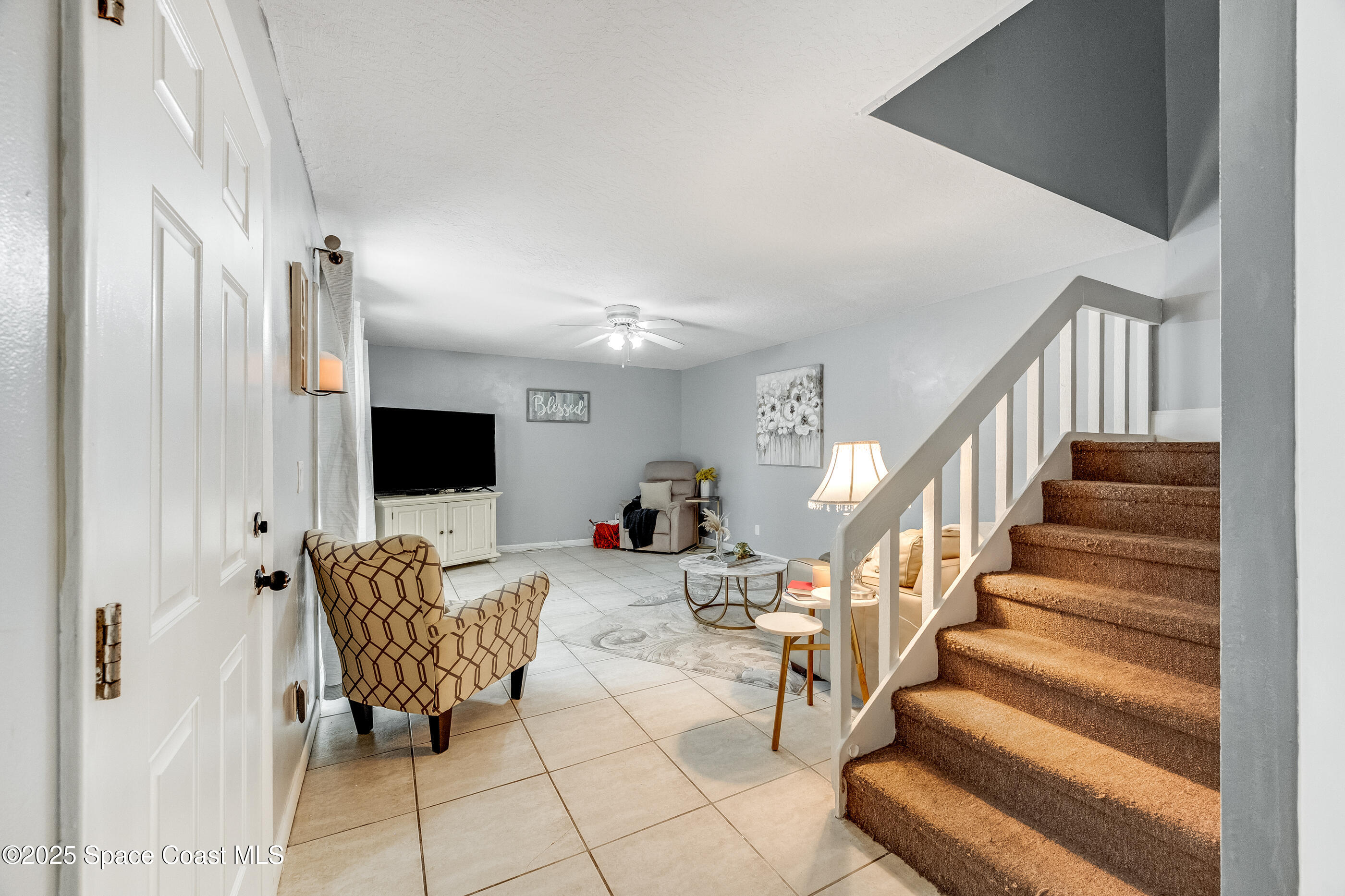 3515 Vista Oaks Circle NE