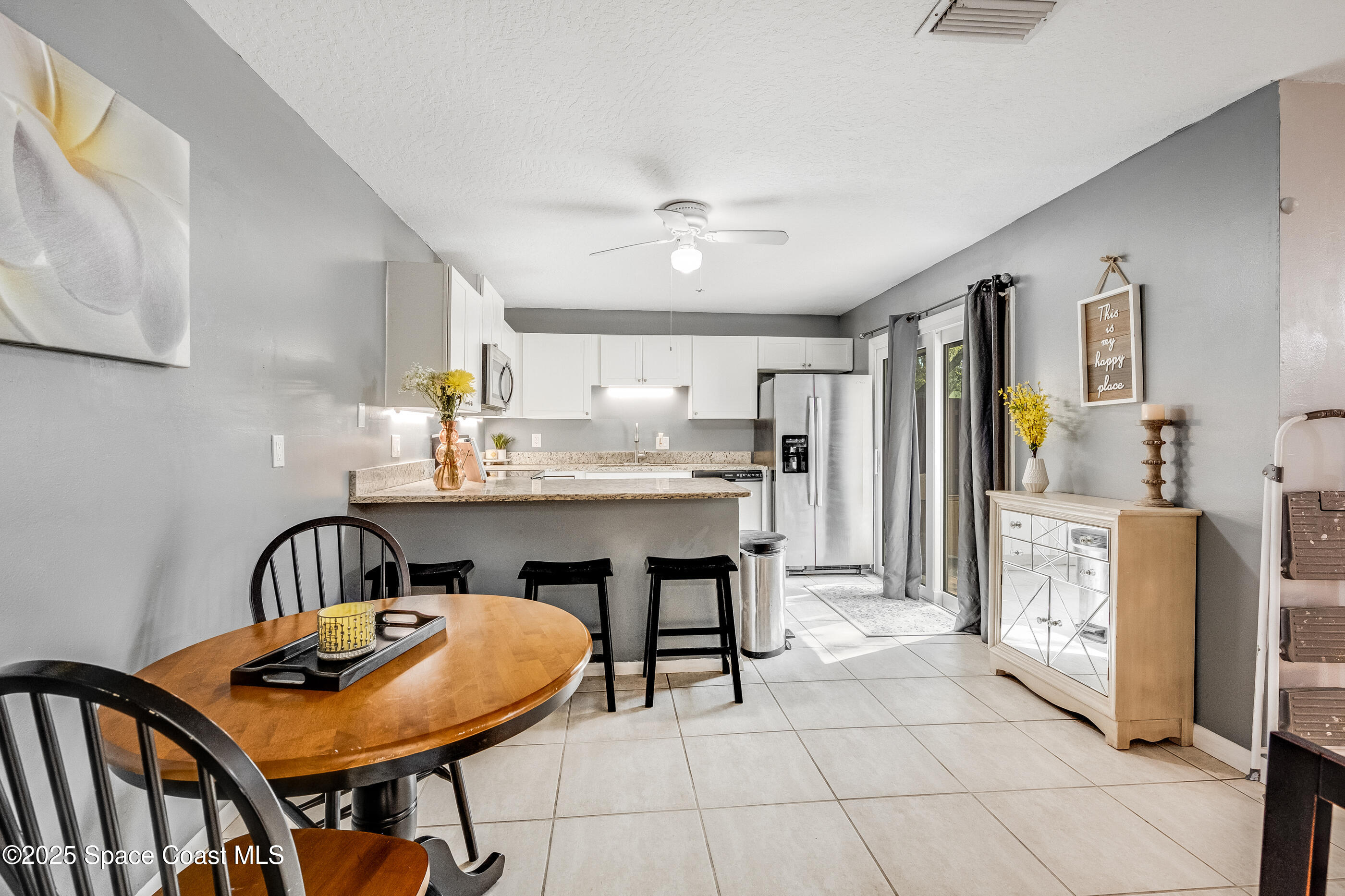 3515 Vista Oaks Circle NE