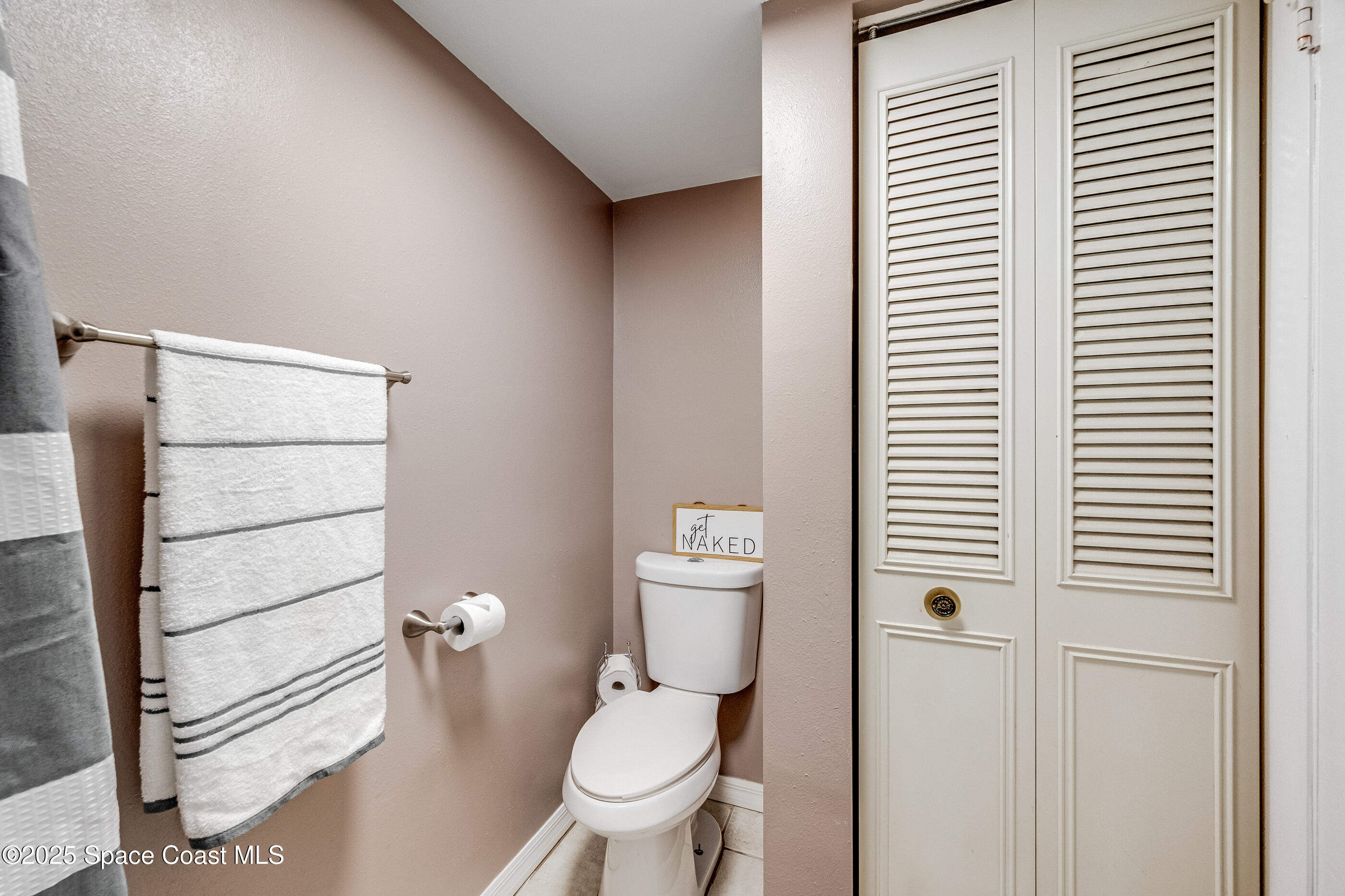 3515 Vista Oaks Circle NE