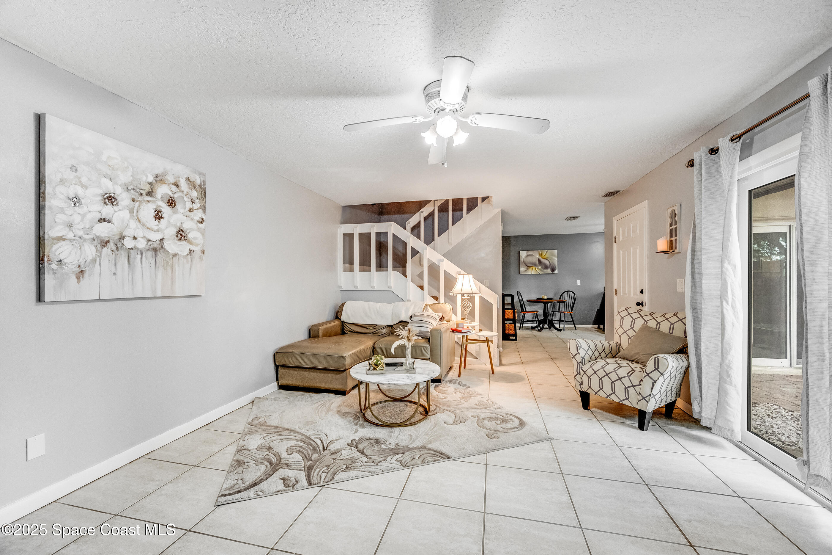 3515 Vista Oaks Circle NE