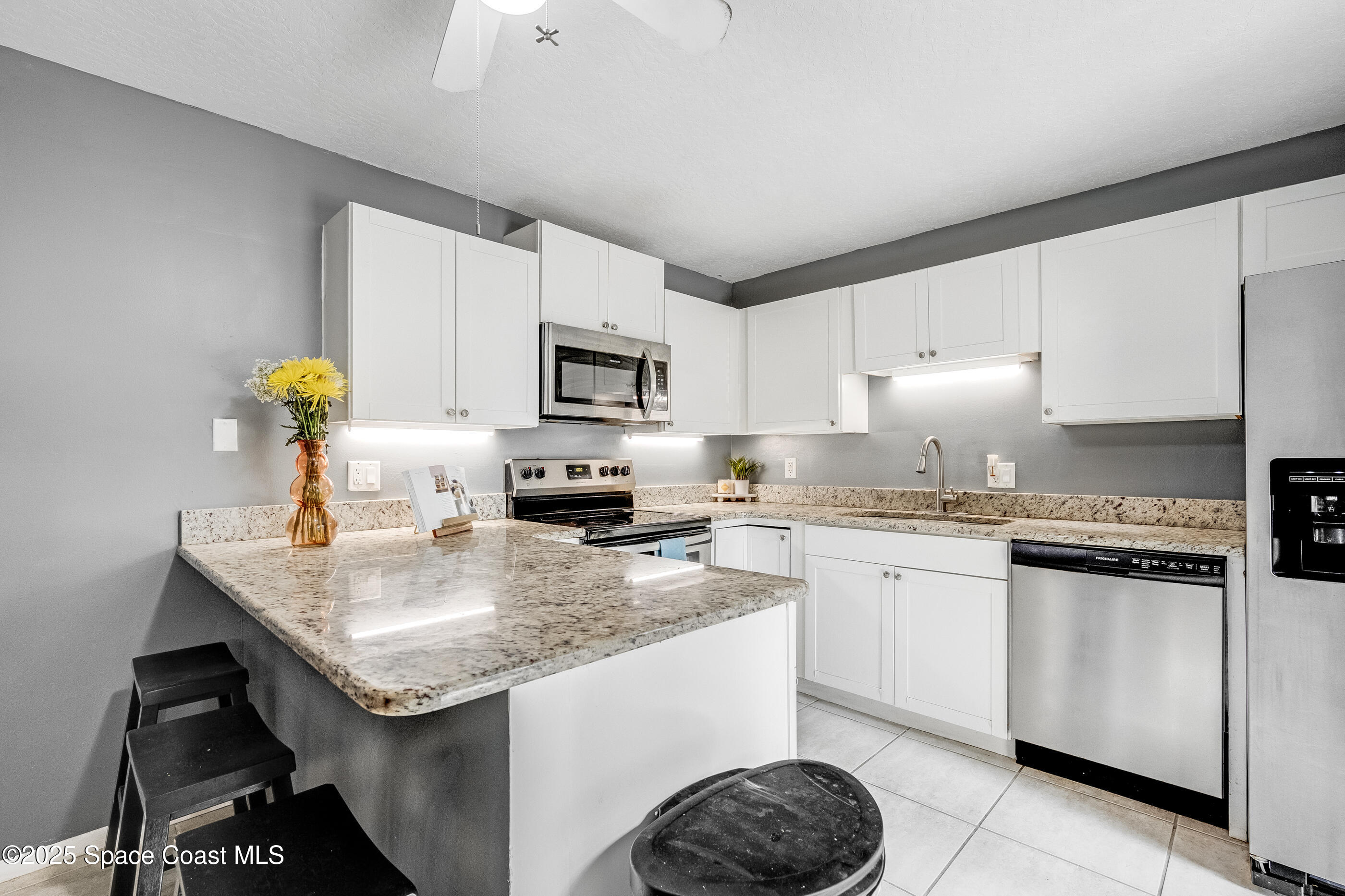 3515 Vista Oaks Circle NE