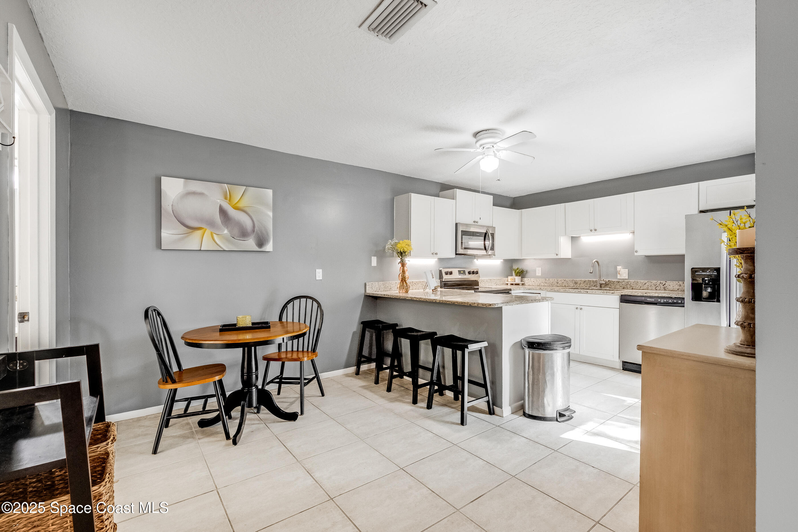 3515 Vista Oaks Circle NE