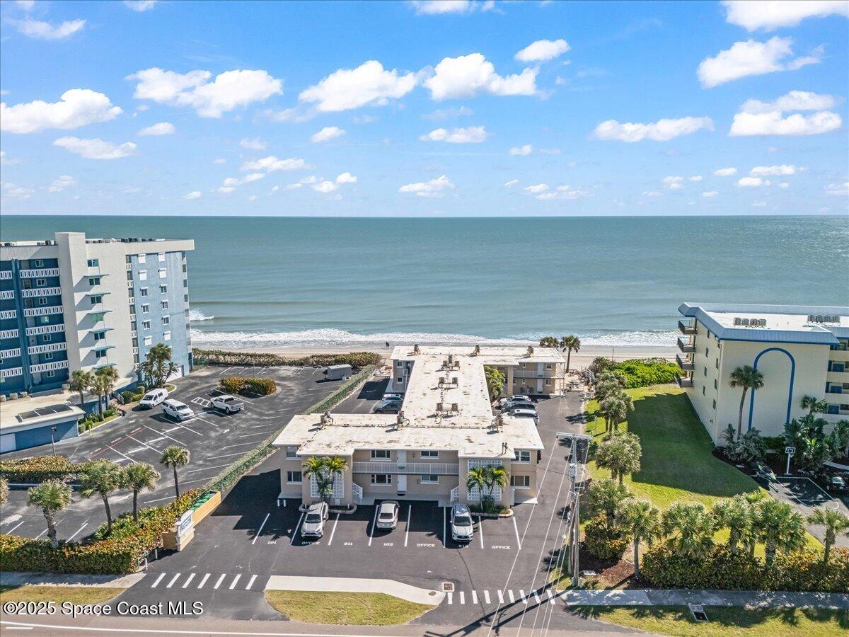 1195 Highway A1a, 211