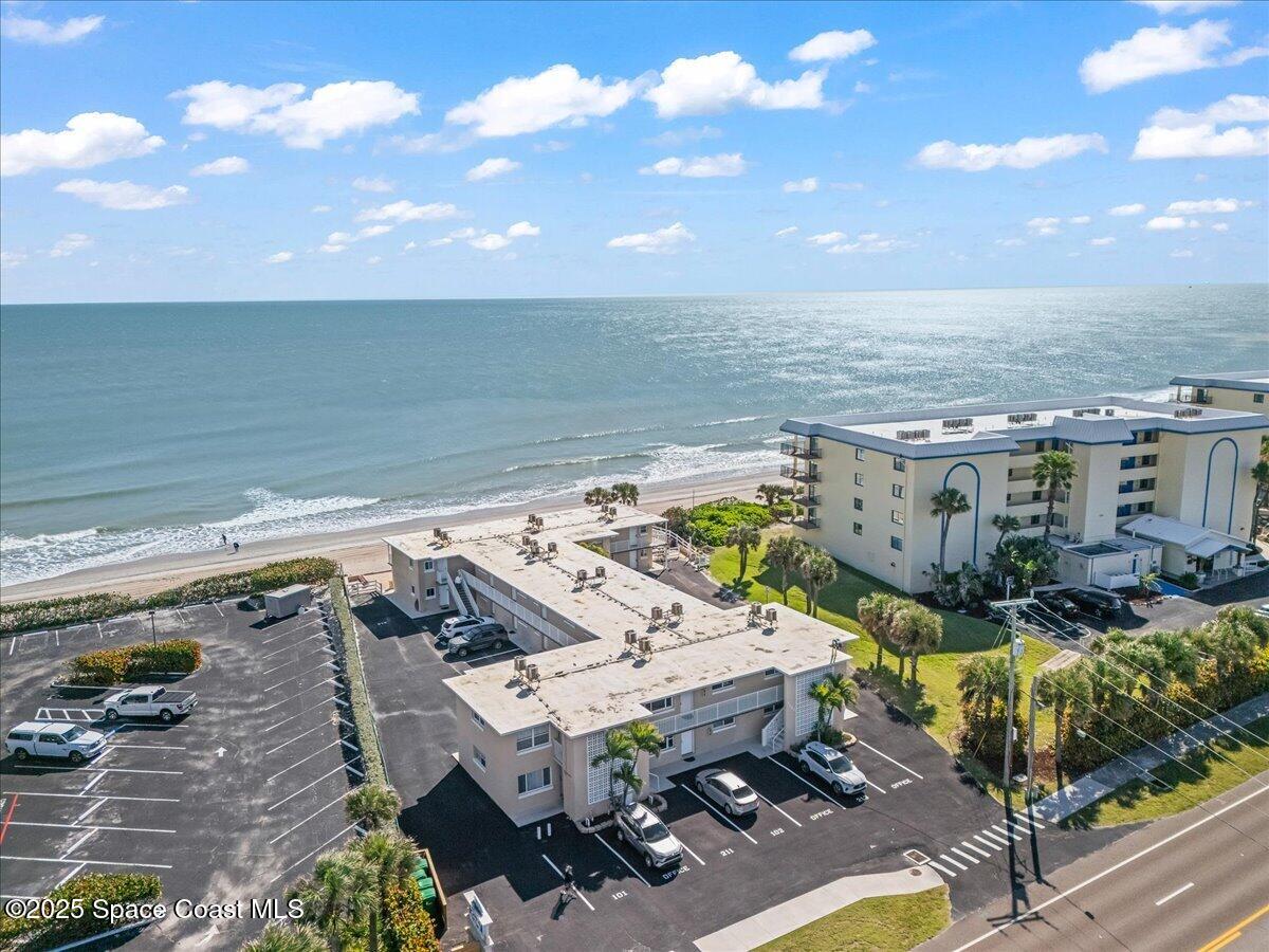 1195 Highway A1a, 211