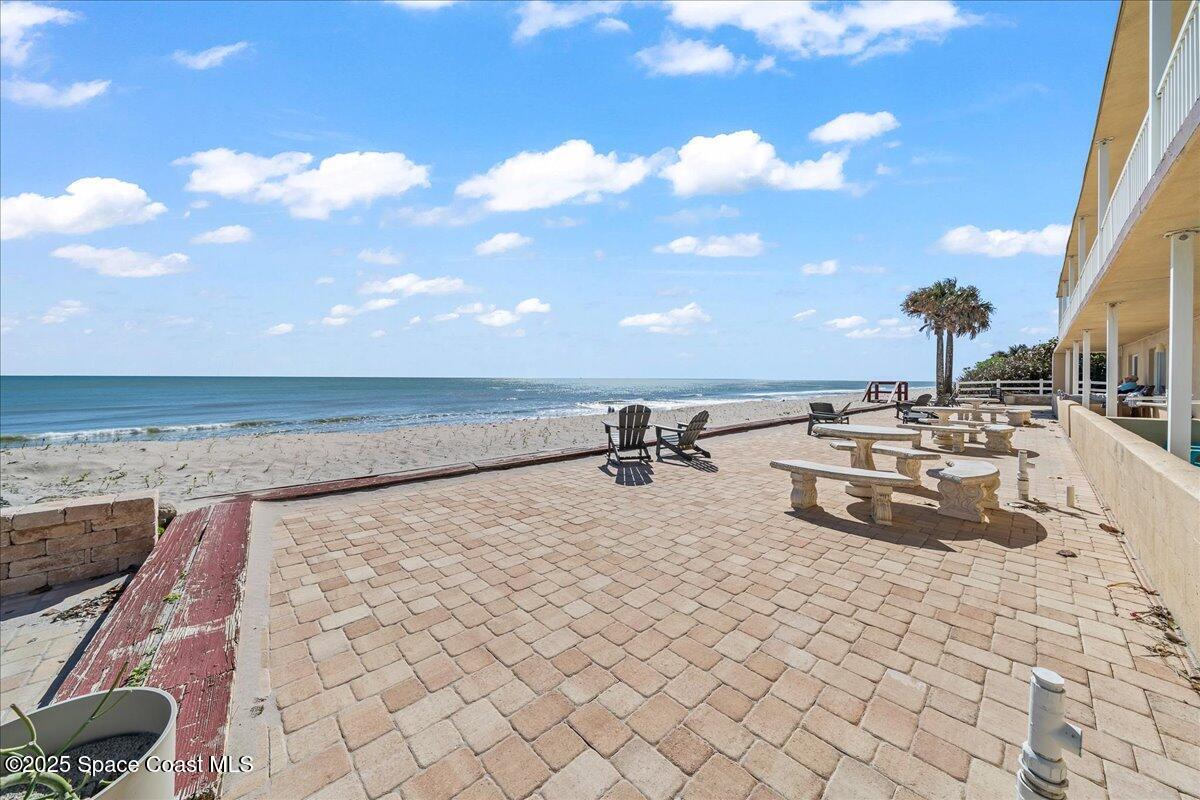 1195 Highway A1a, 211