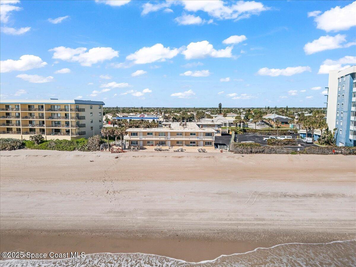 1195 Highway A1a, 211