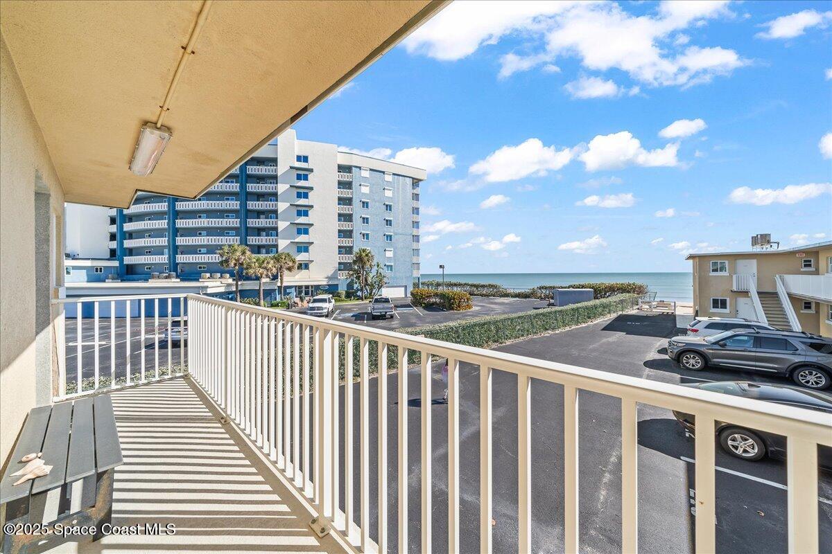 1195 Highway A1a, 211