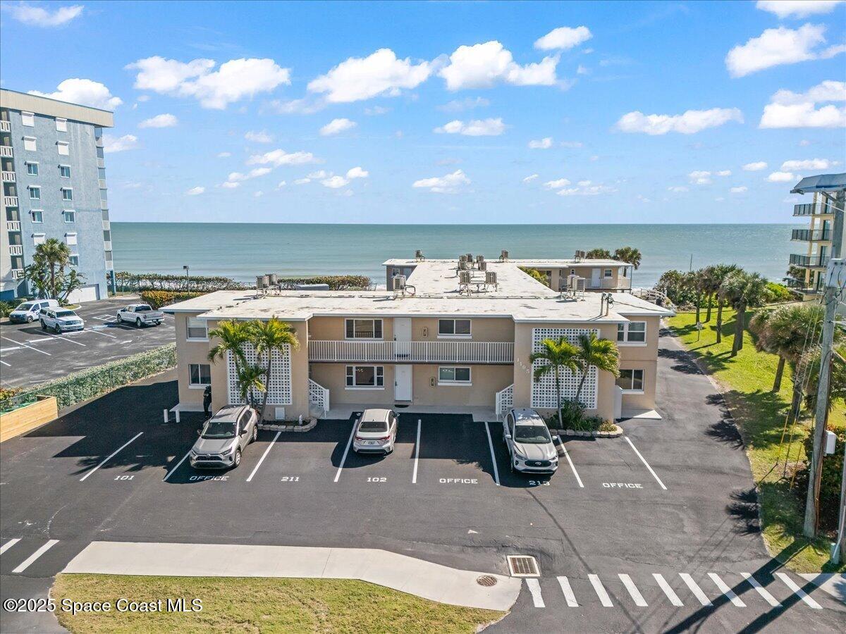 1195 Highway A1a, 211
