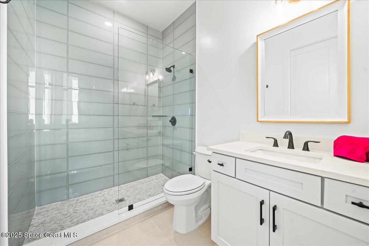 225 Strand Drive, 401
