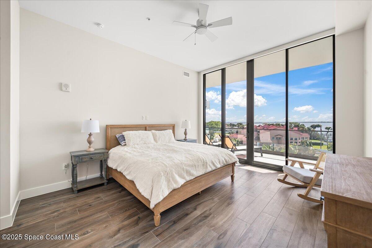 225 Strand Drive, 401
