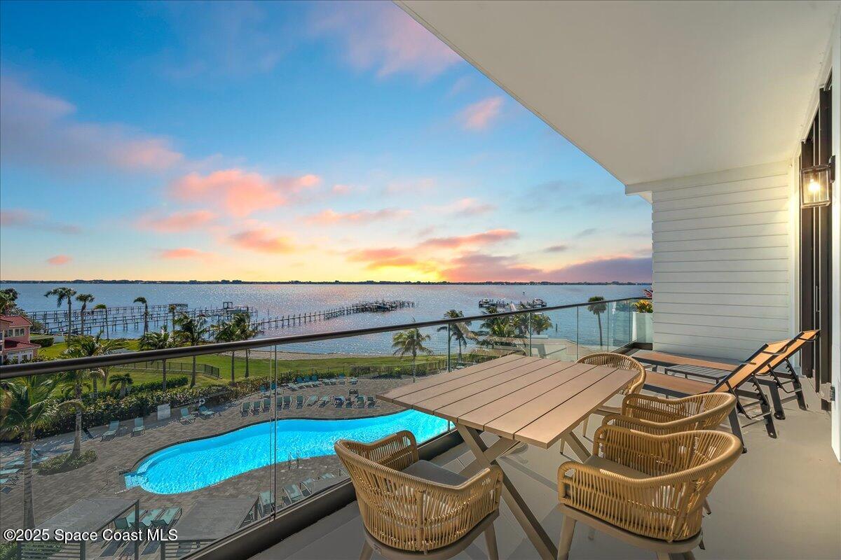 225 Strand Drive, 401
