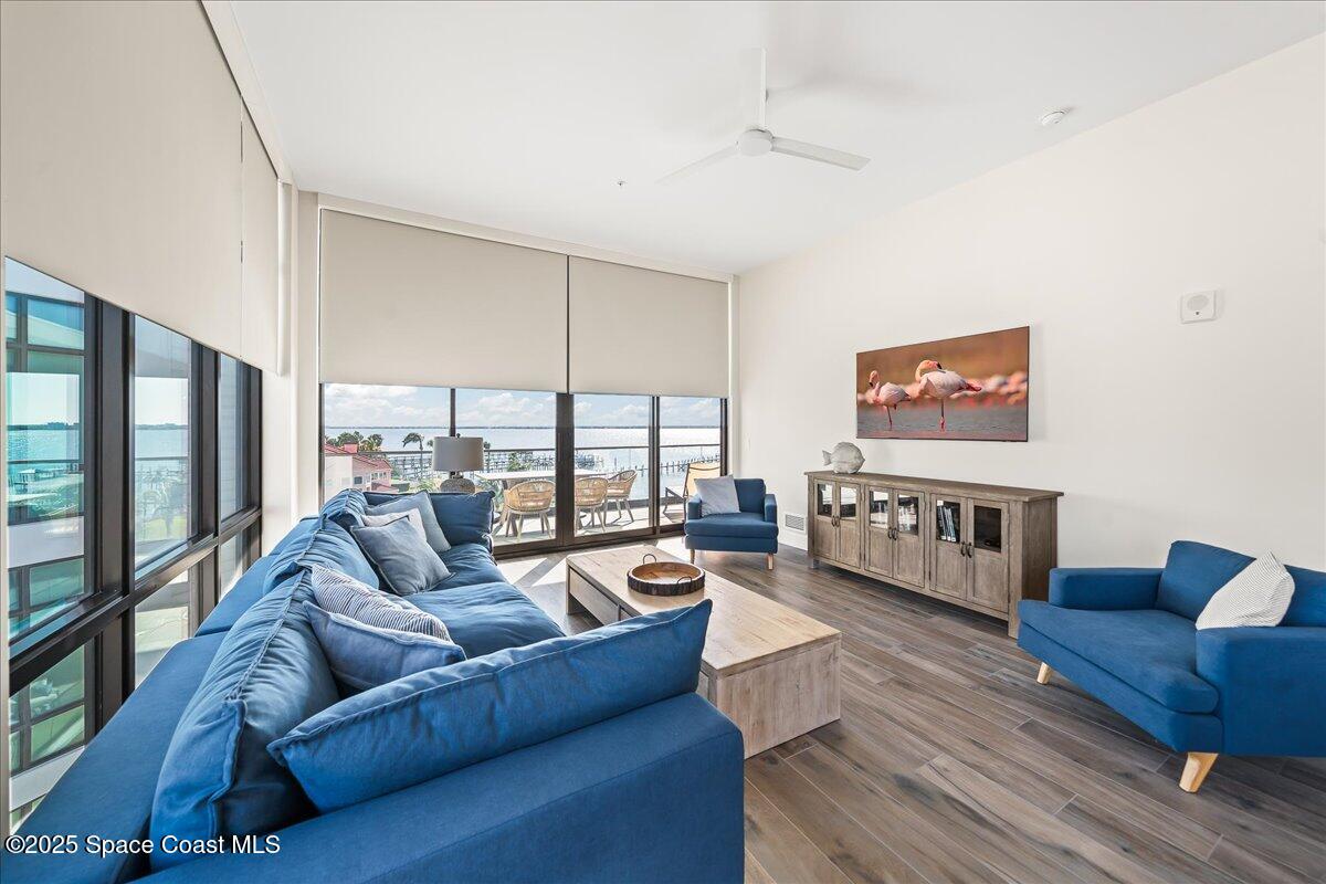 225 Strand Drive, 401