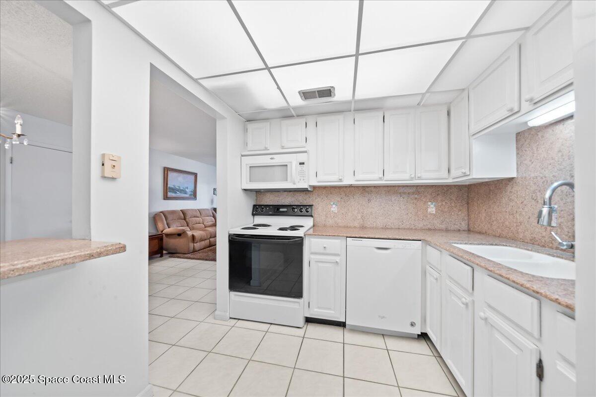 2700 N Hwy A1A, 11-104