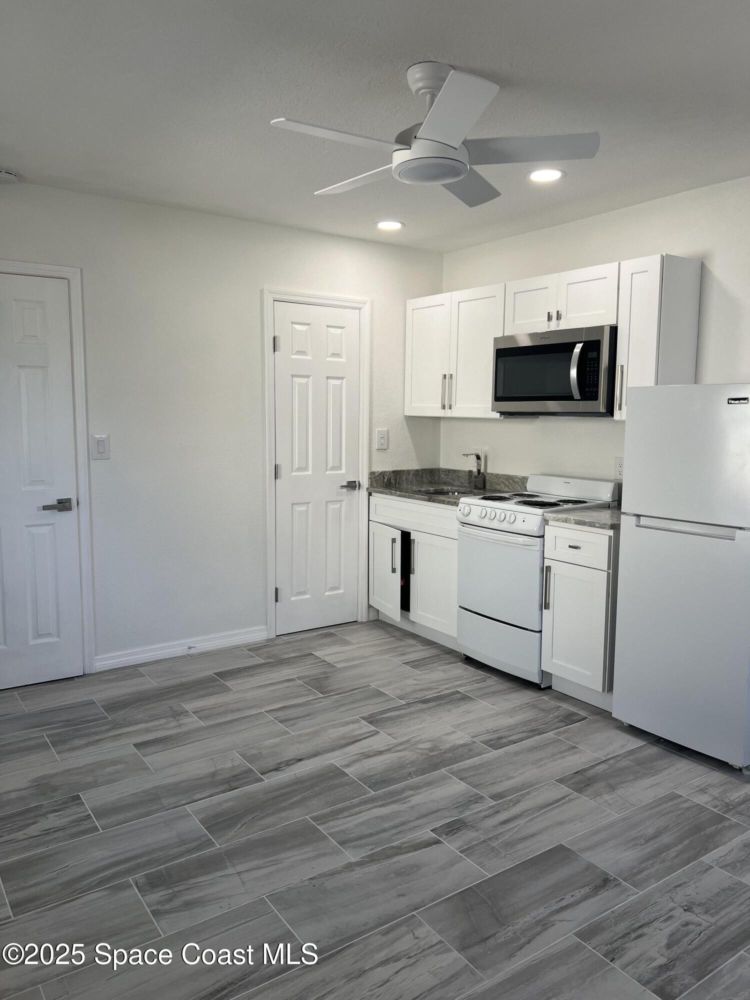 2700 Highway A1a, 8