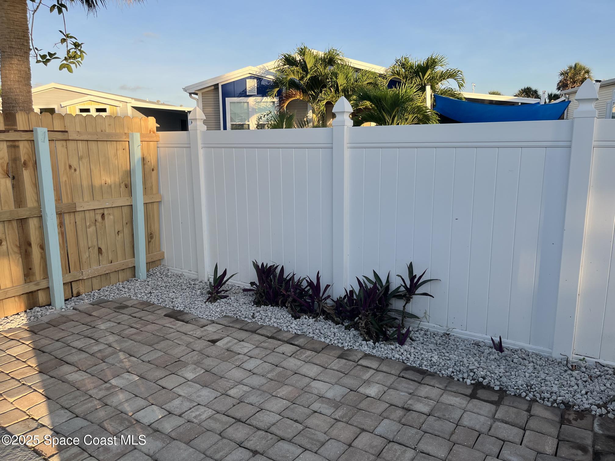 2700 Highway A1a, 8
