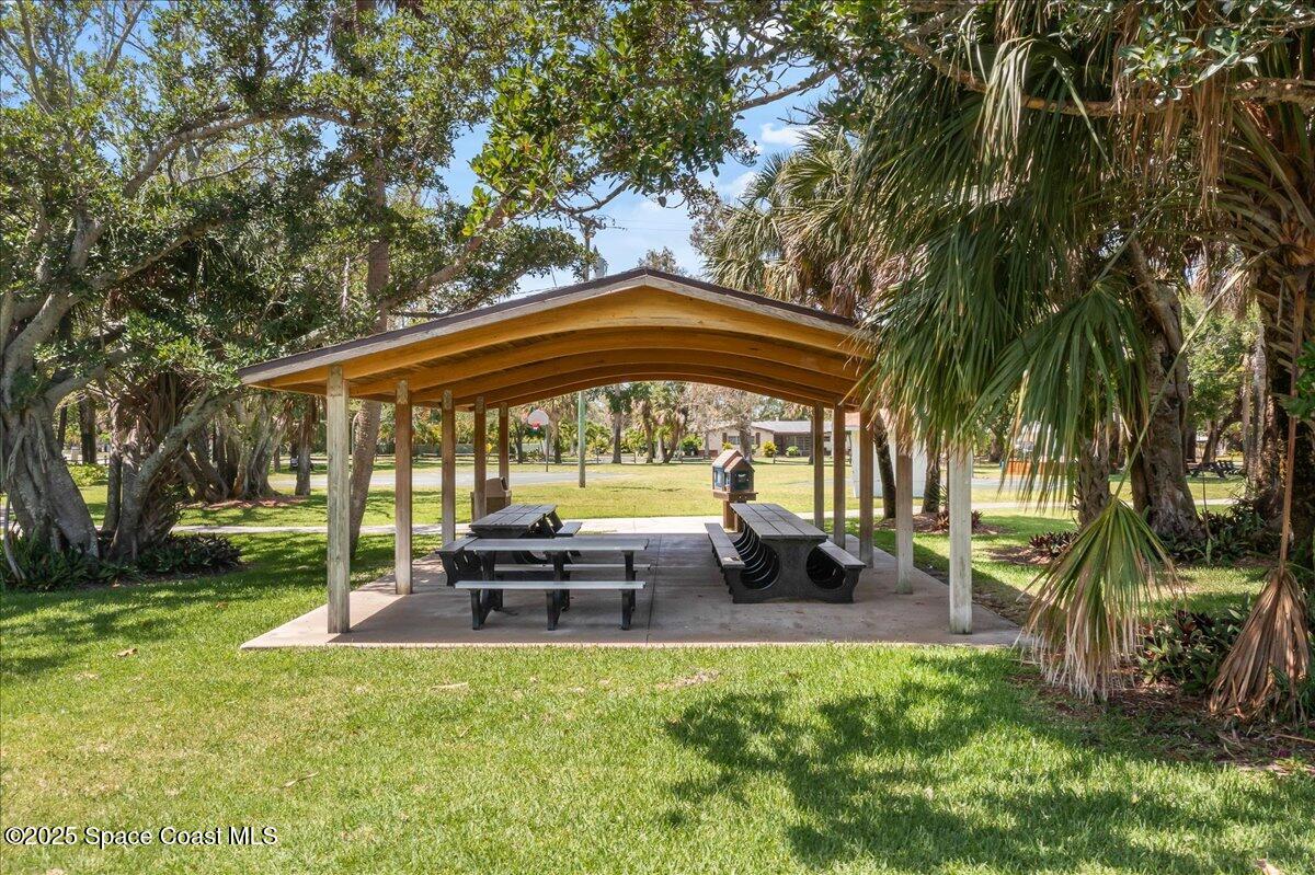 2700 Highway A1a, 8
