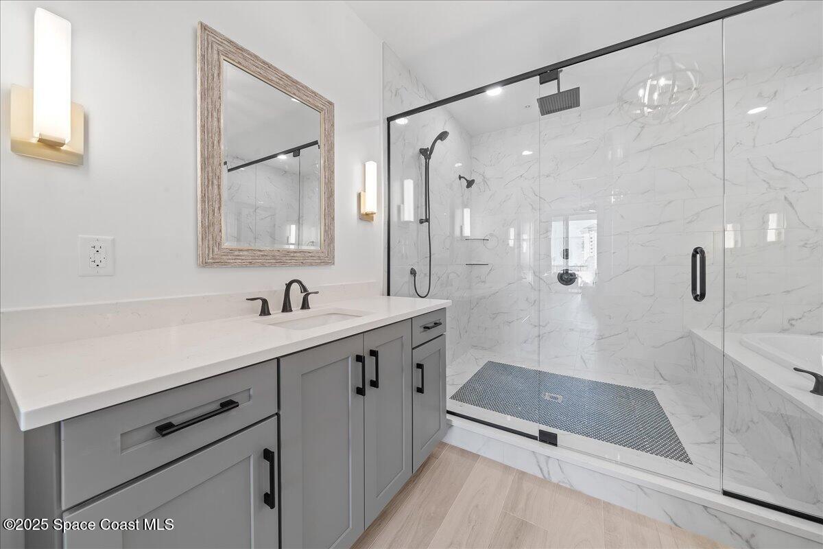 3031 Hafen Lane, 305