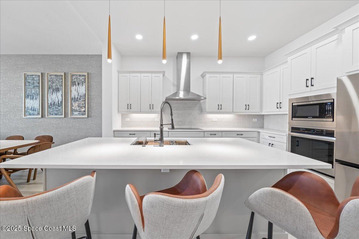 3031 Hafen Lane, 305