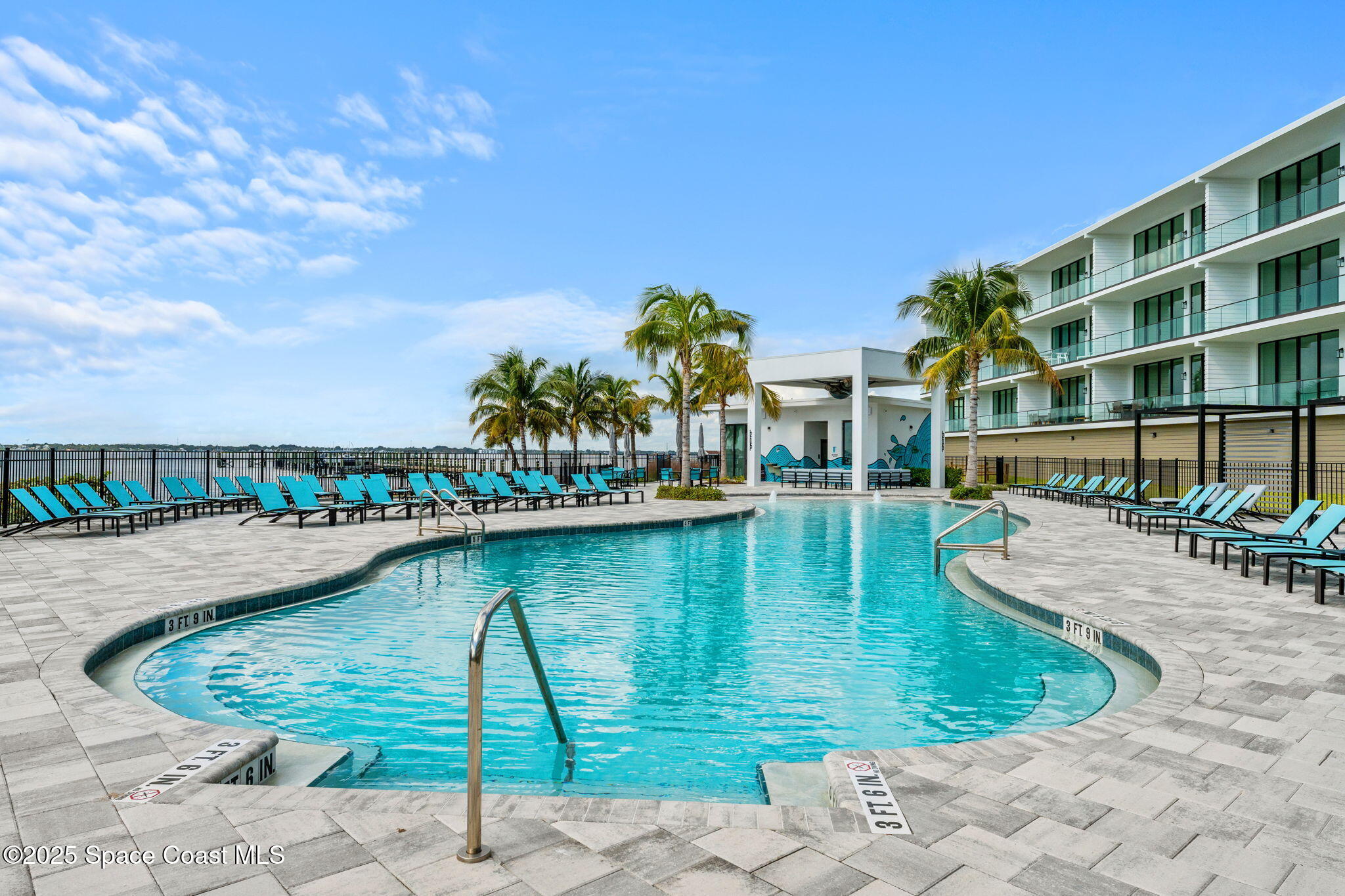 3031 Hafen Lane, 305