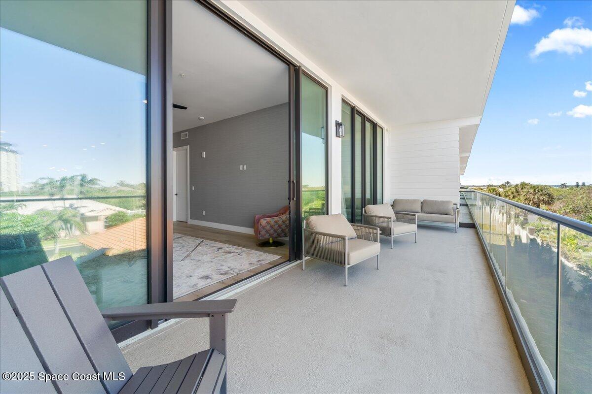 3031 Hafen Lane, 305