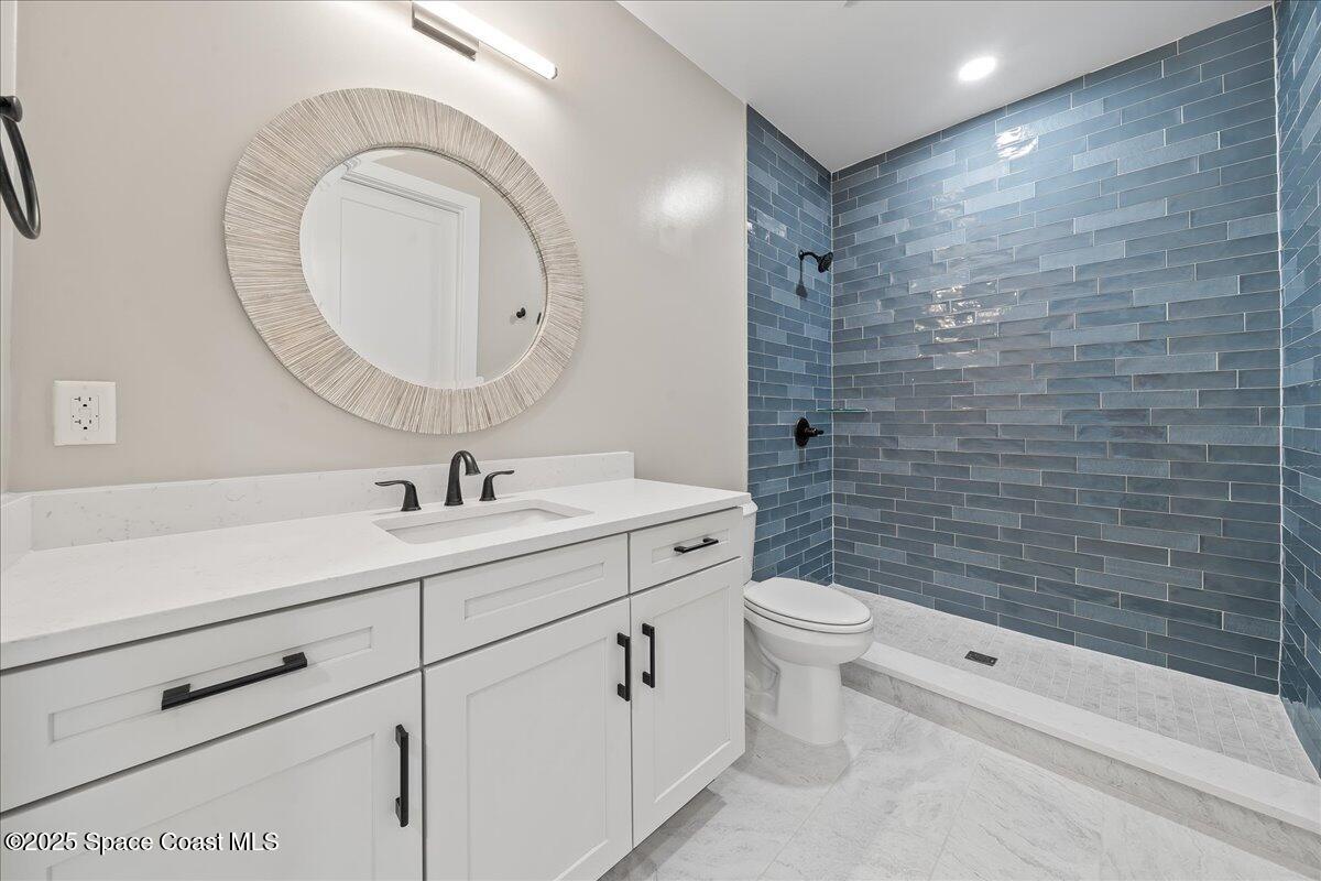 3031 Hafen Lane, 305