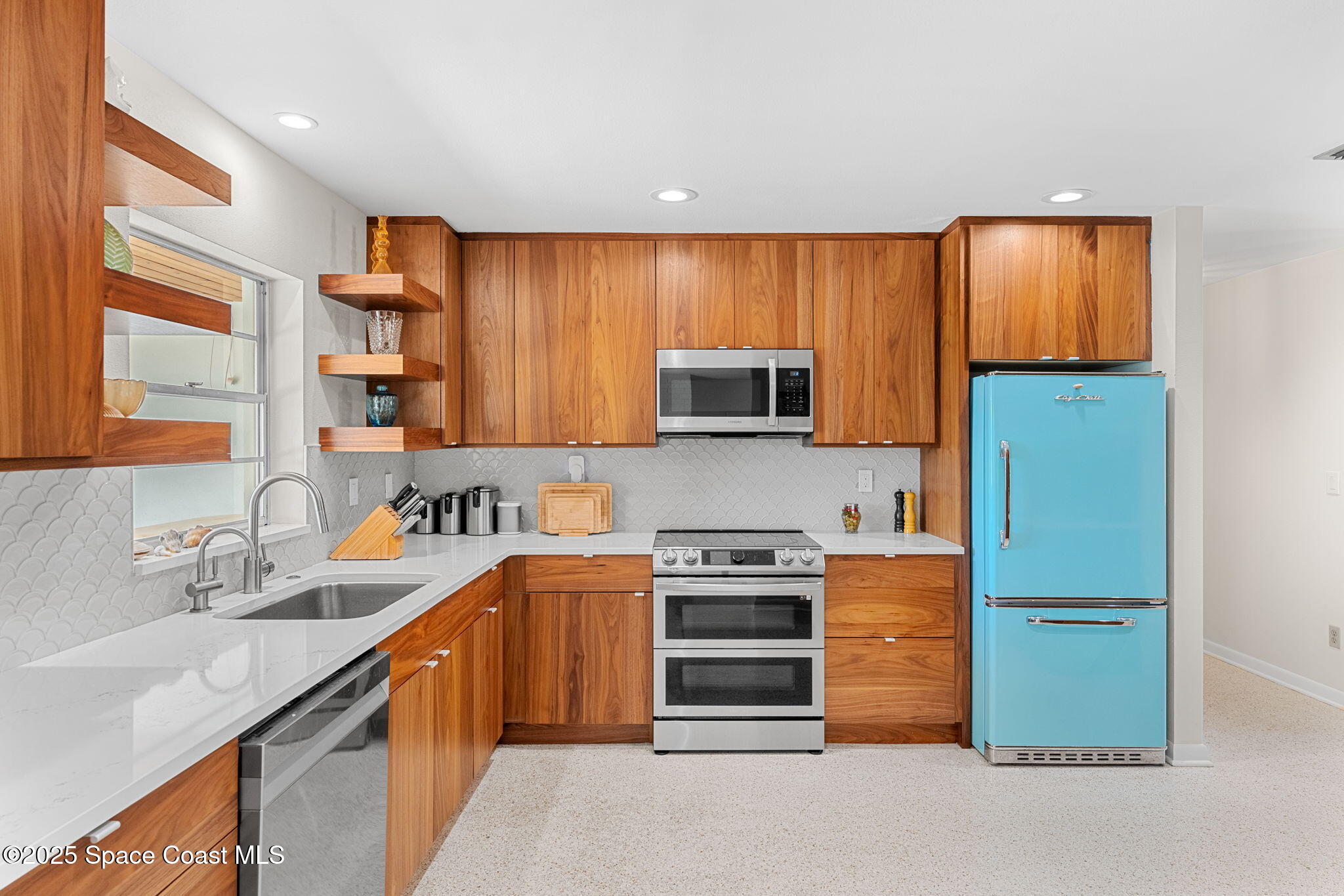 407 Driftwood Avenue