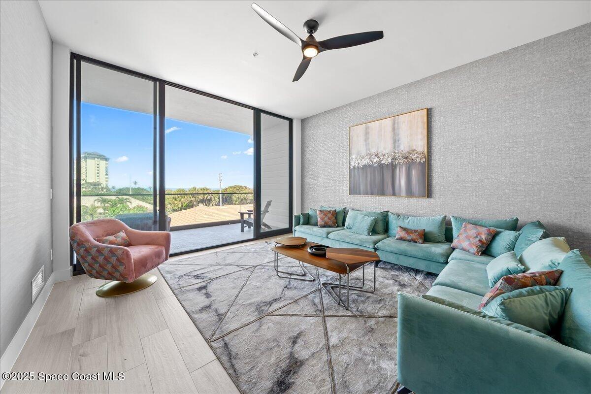 3031 Hafen Lane, 302