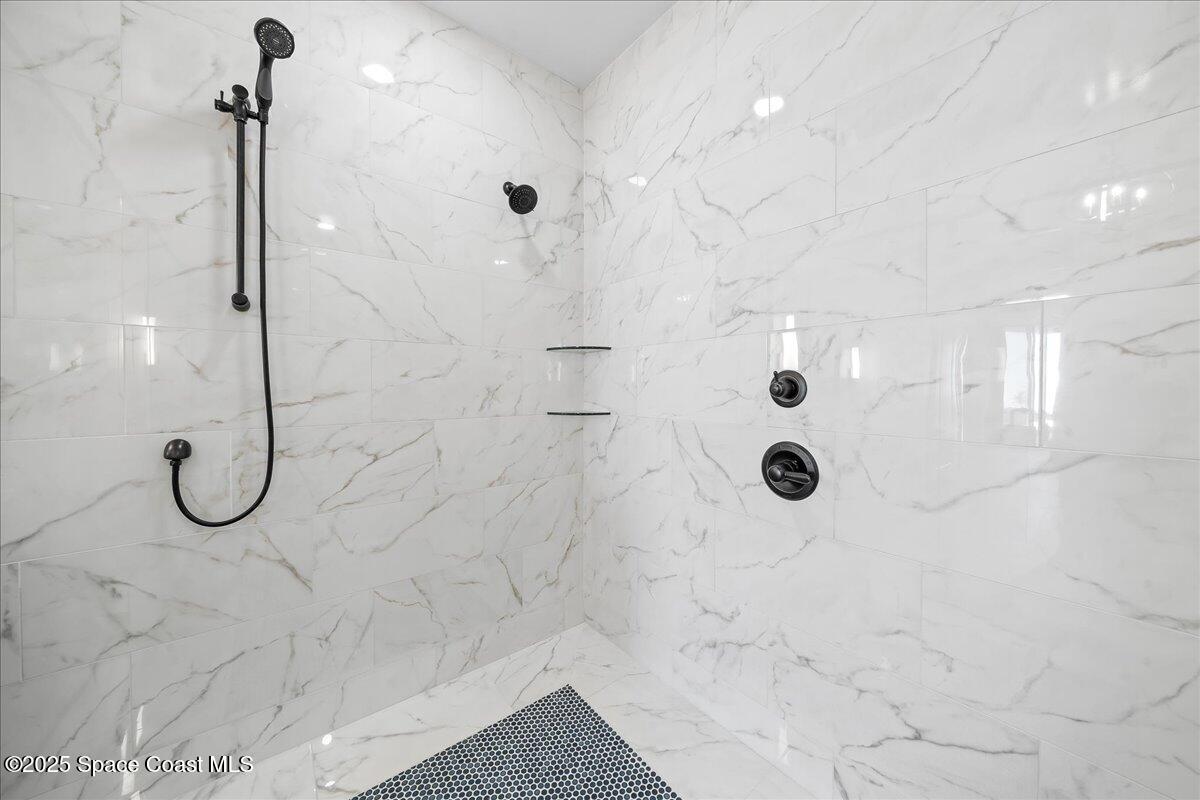 3031 Hafen Lane, 302